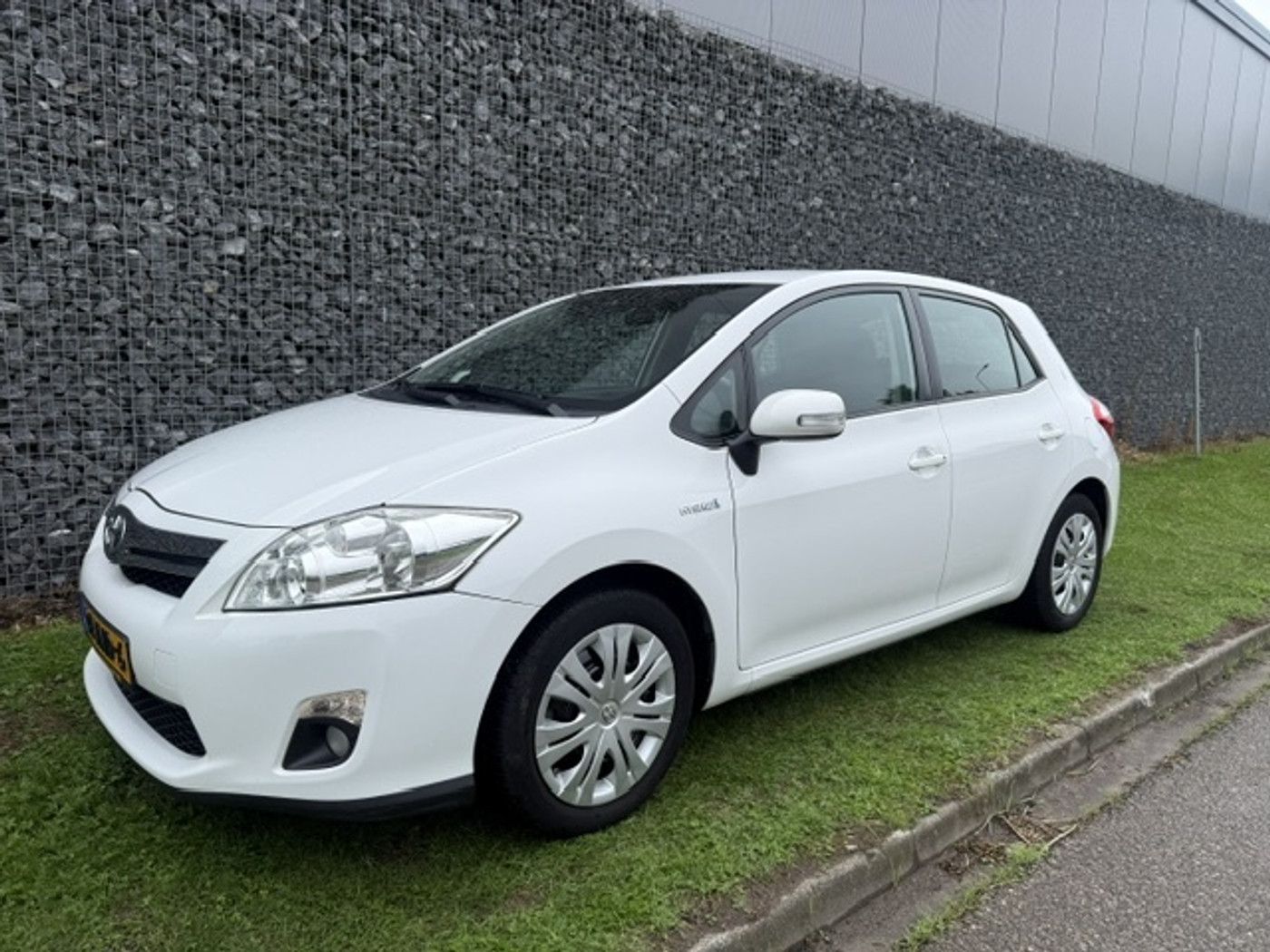 Toyota Toyota Auris 1.8 Full Hybrid Asp. Dealer onderhouden. 2010 - voorkant