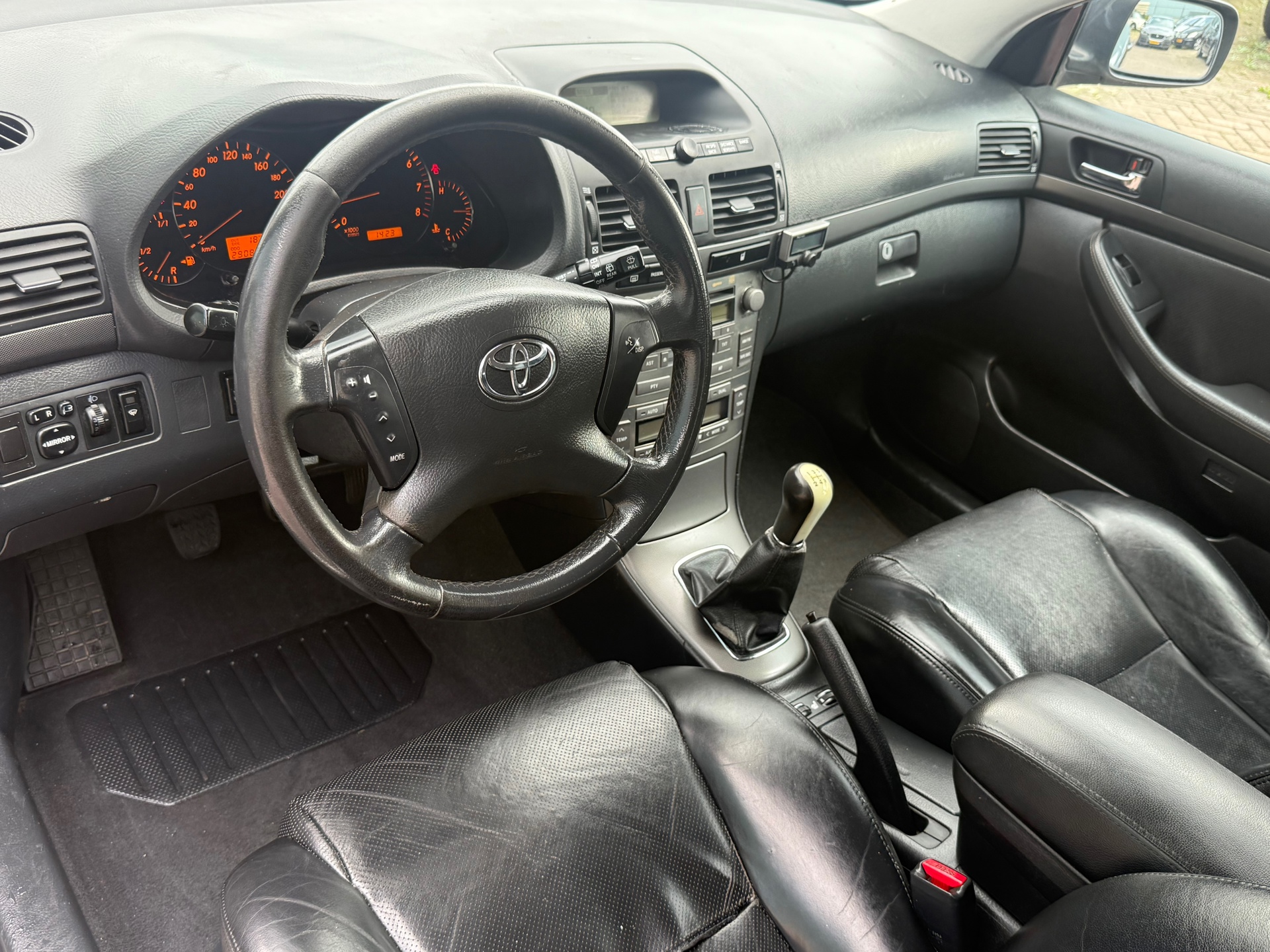 Foto van Toyota Toyota Avensis