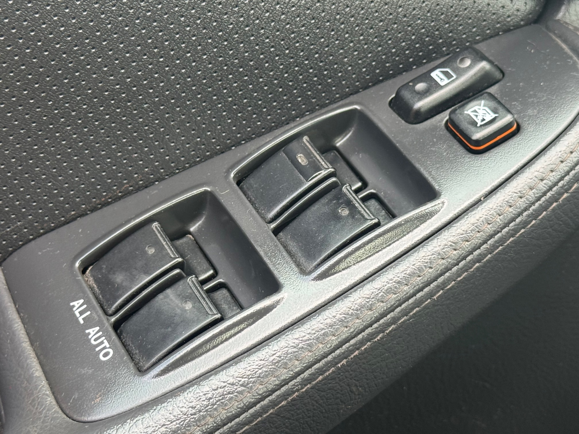 Foto van Toyota Toyota Avensis