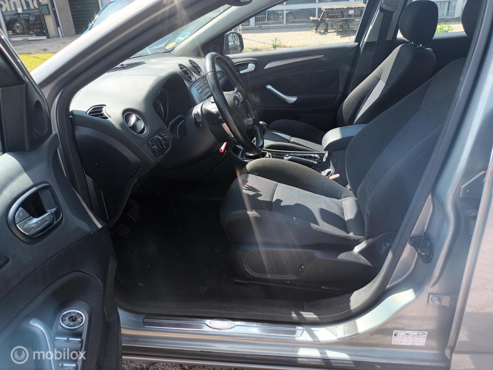 Foto van Ford Mondeo