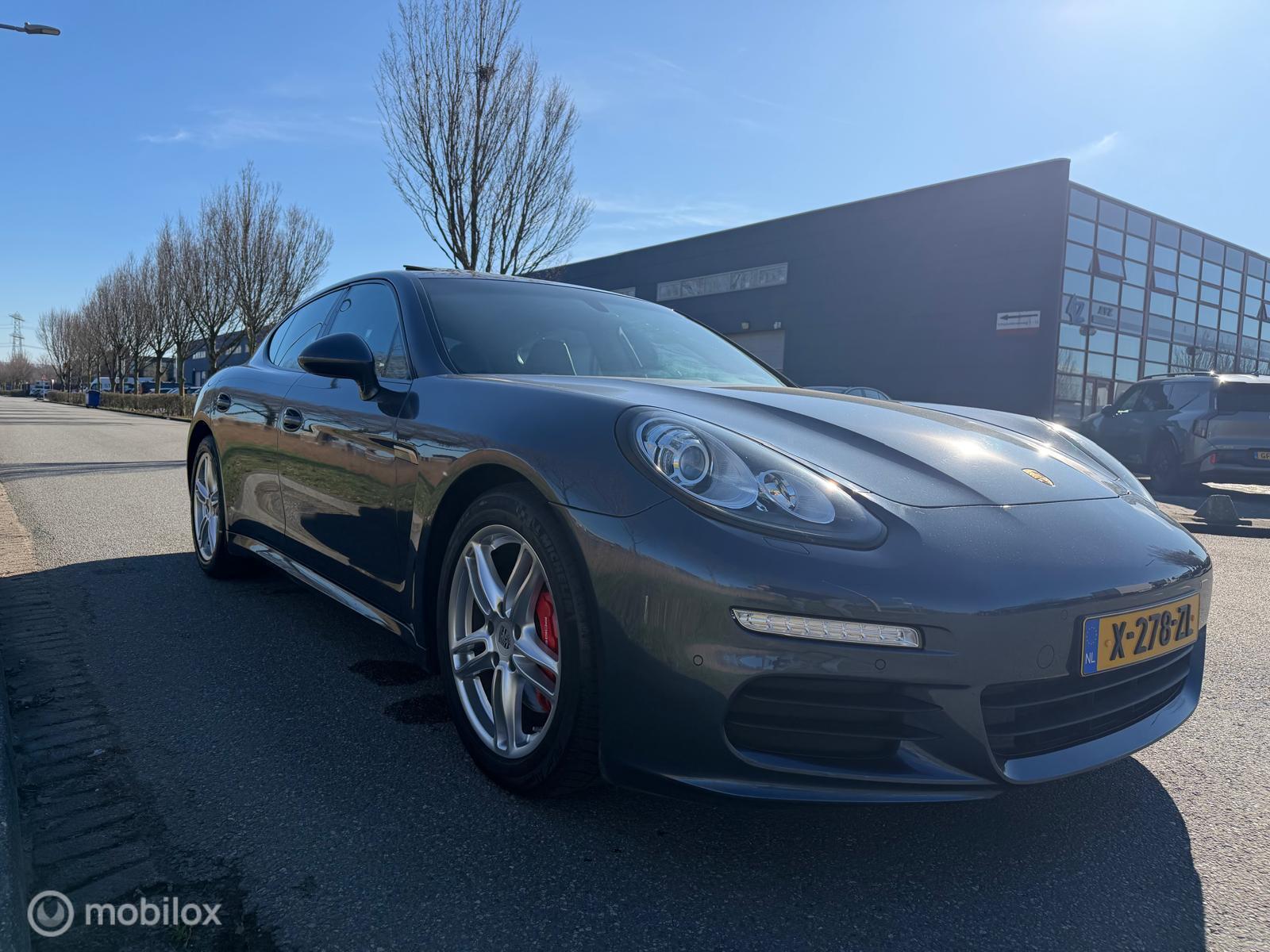 Foto van Porsche Panamera