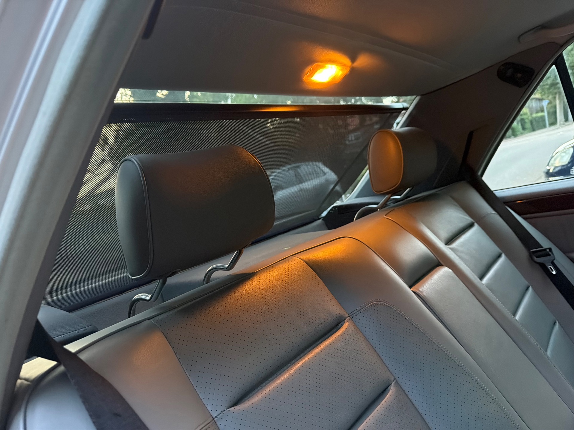Foto van Mercedes-Benz 300 E