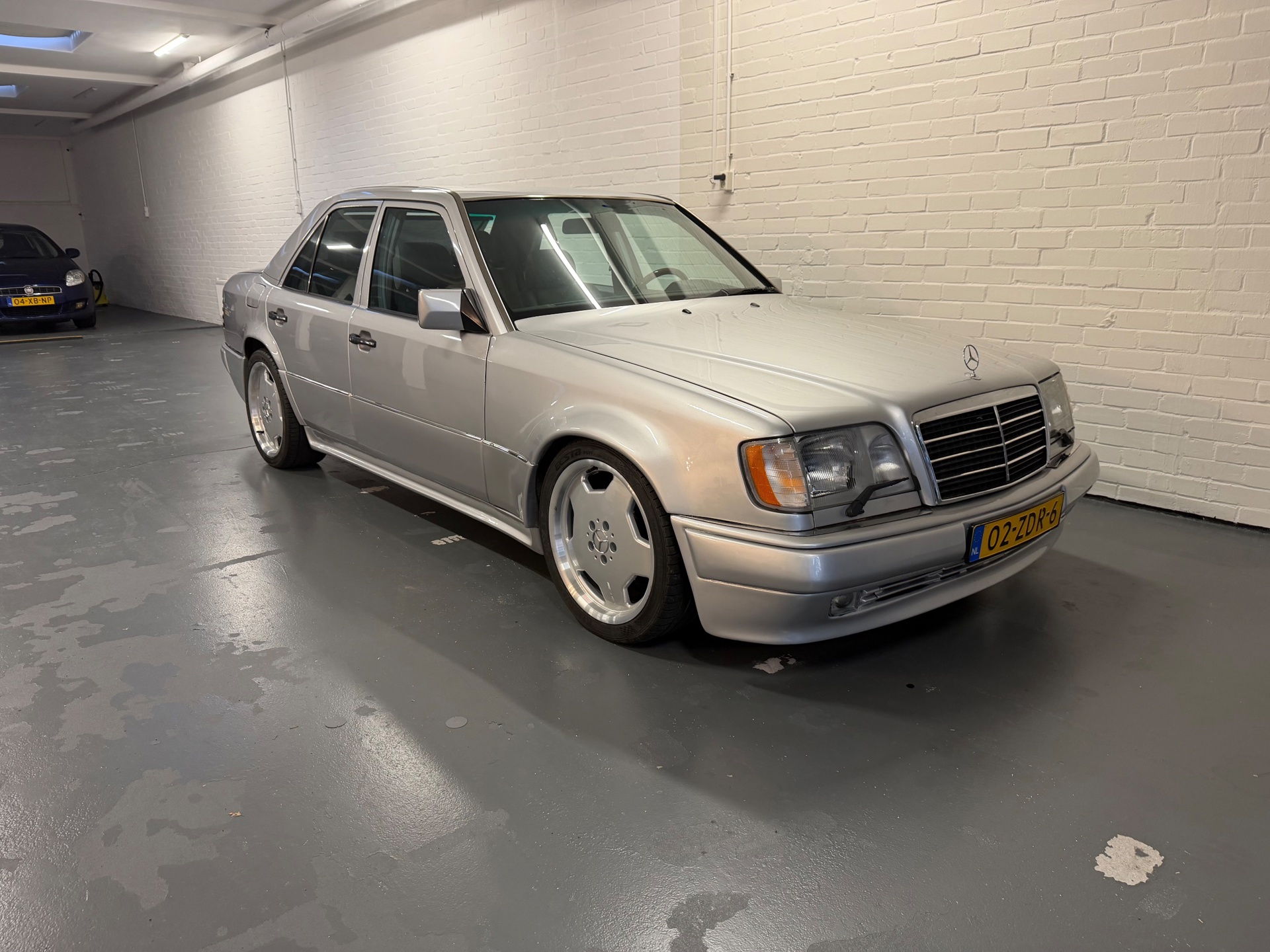 Foto van Mercedes-Benz 300 E
