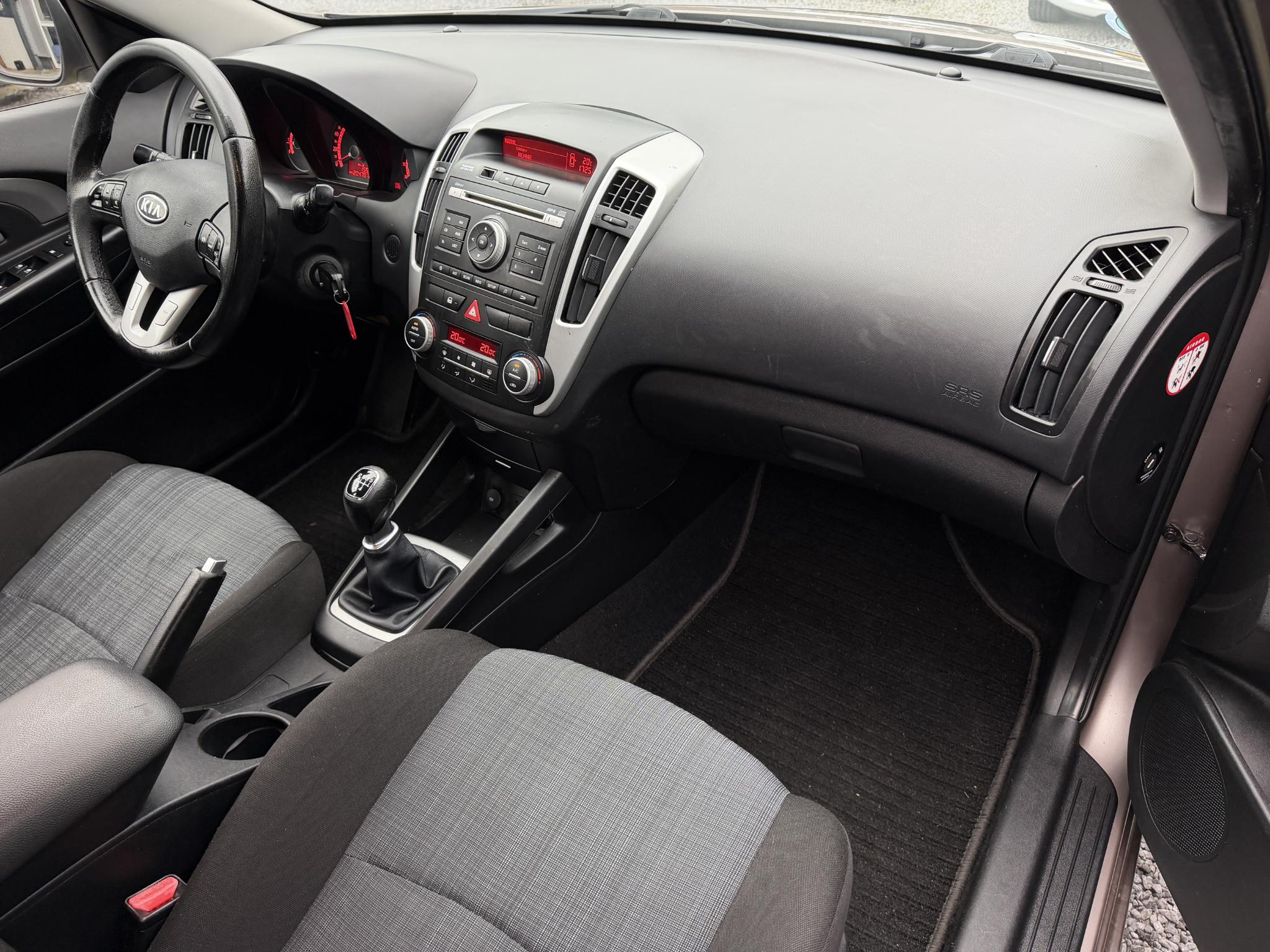 Foto van Kia Cee D