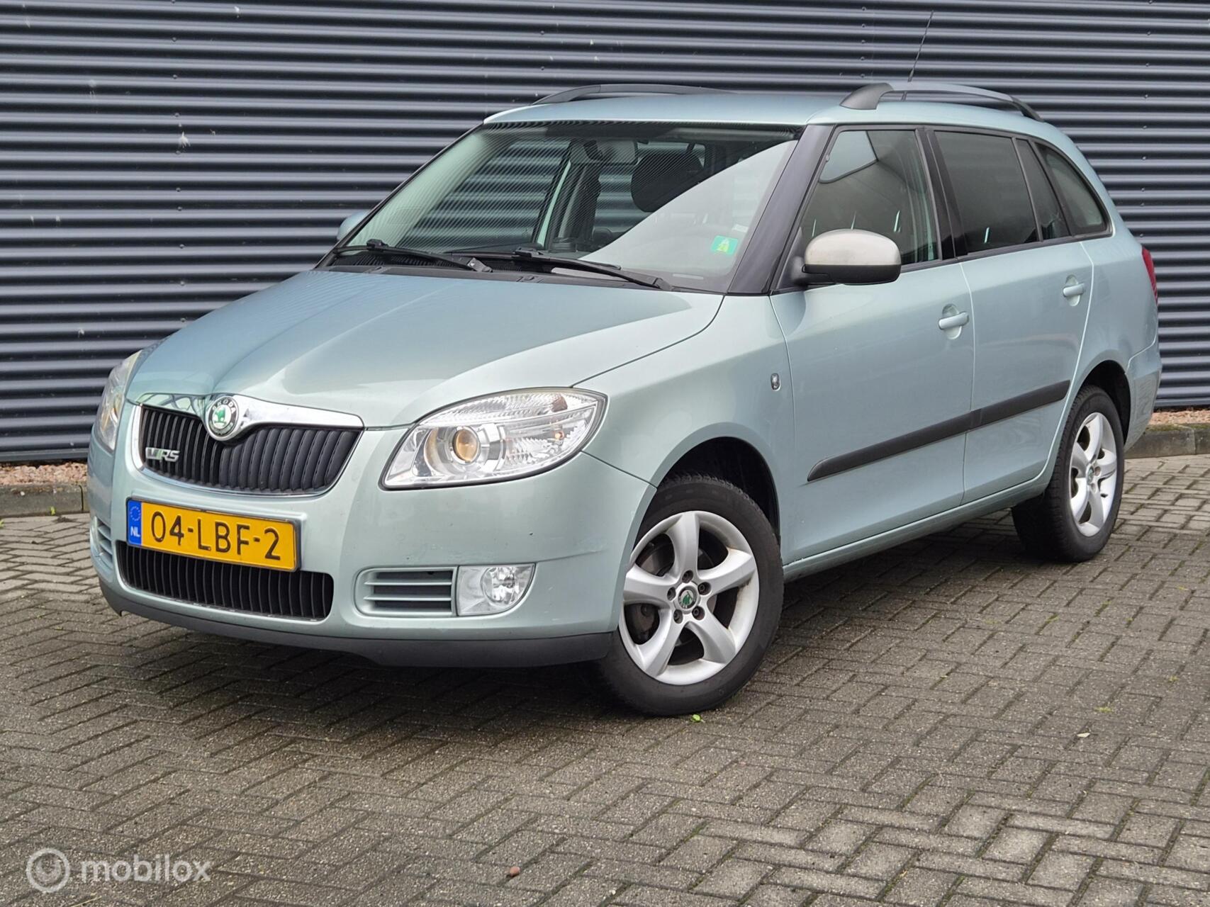 Skoda Fabia GFM5FM52R02414 2010 - voorkant