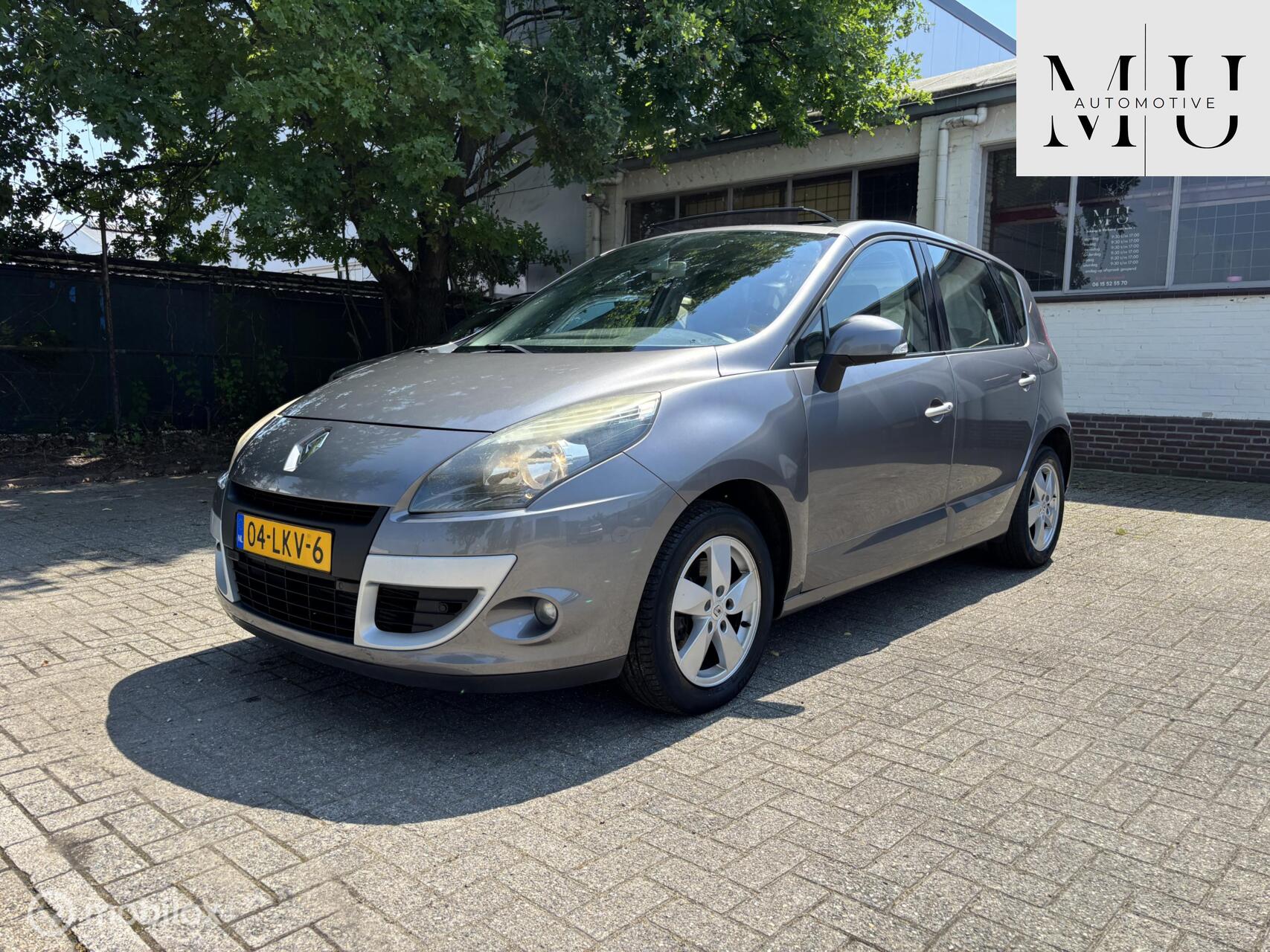 Renault Megane Scenic 1.4 TCE Privilege/ Pano!!! 2010 - voorkant