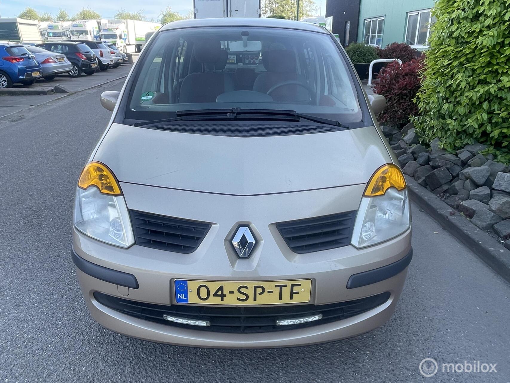 Renault Modus 1.6-16V Expression Luxe Automaat Nieuwe Apk NAP Airco 2006 - voorkant