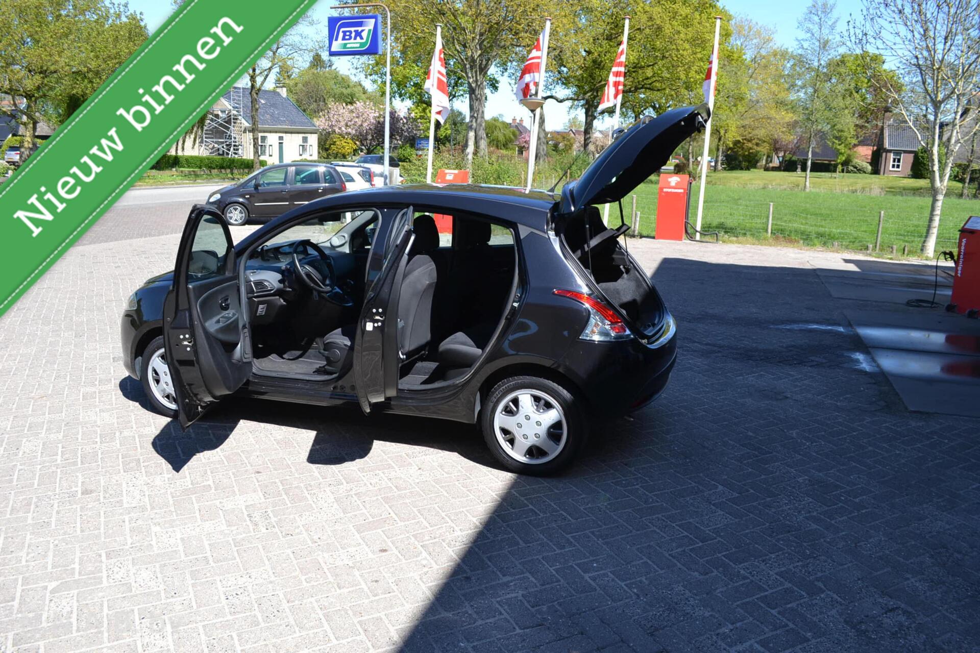Foto van Lancia Ypsilon