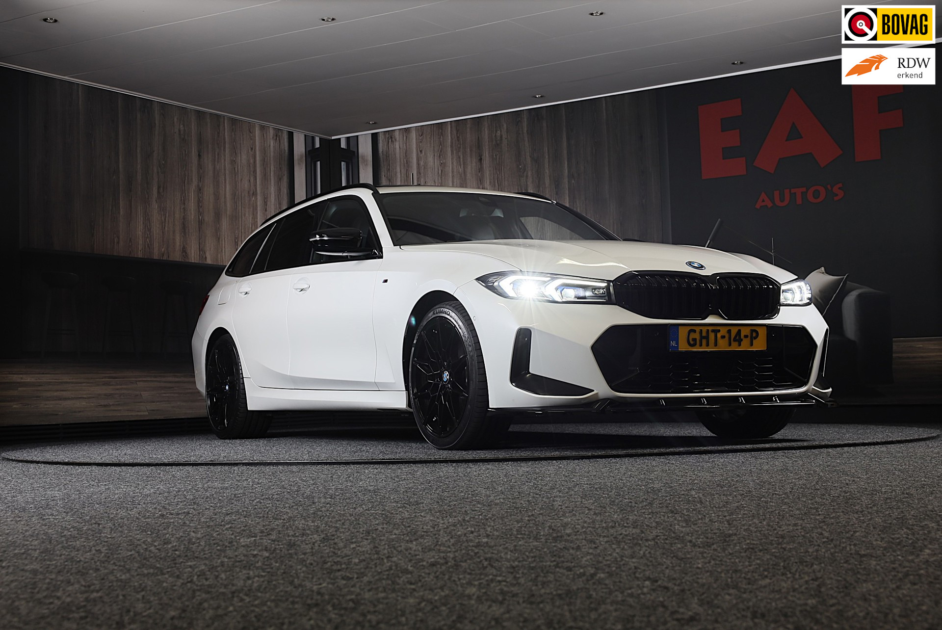 BMW 320e 320e M Line / Head Up / Memory / Navi / Camera / Acc / F1 / Open Panoramadak / Led / Pdc / 19 Inch 2022 - voorkant