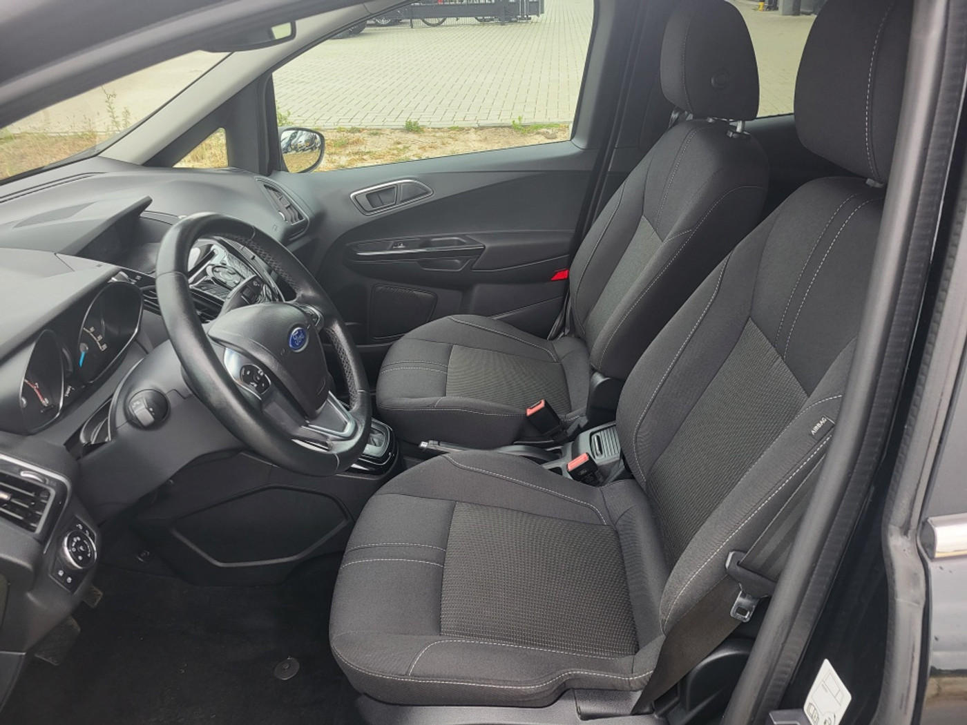 Foto van Ford B-max