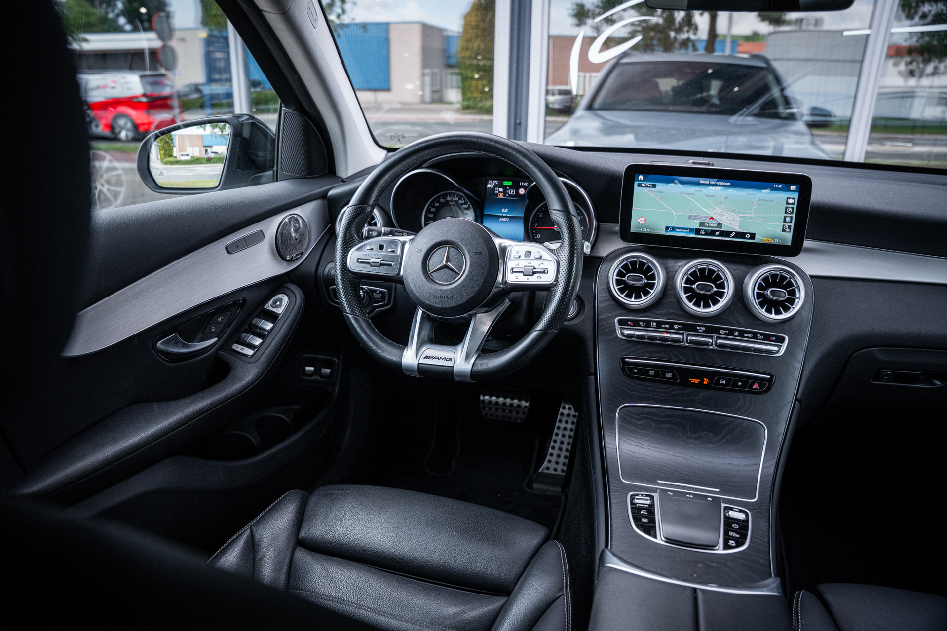Foto van Mercedes-Benz GLC 300 E 4Matic