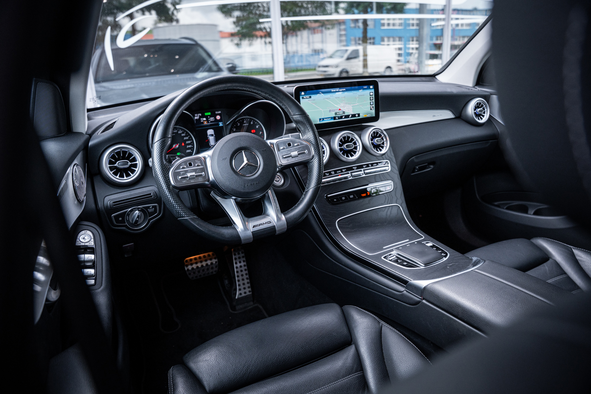 Foto van Mercedes-Benz GLC 300 E 4Matic