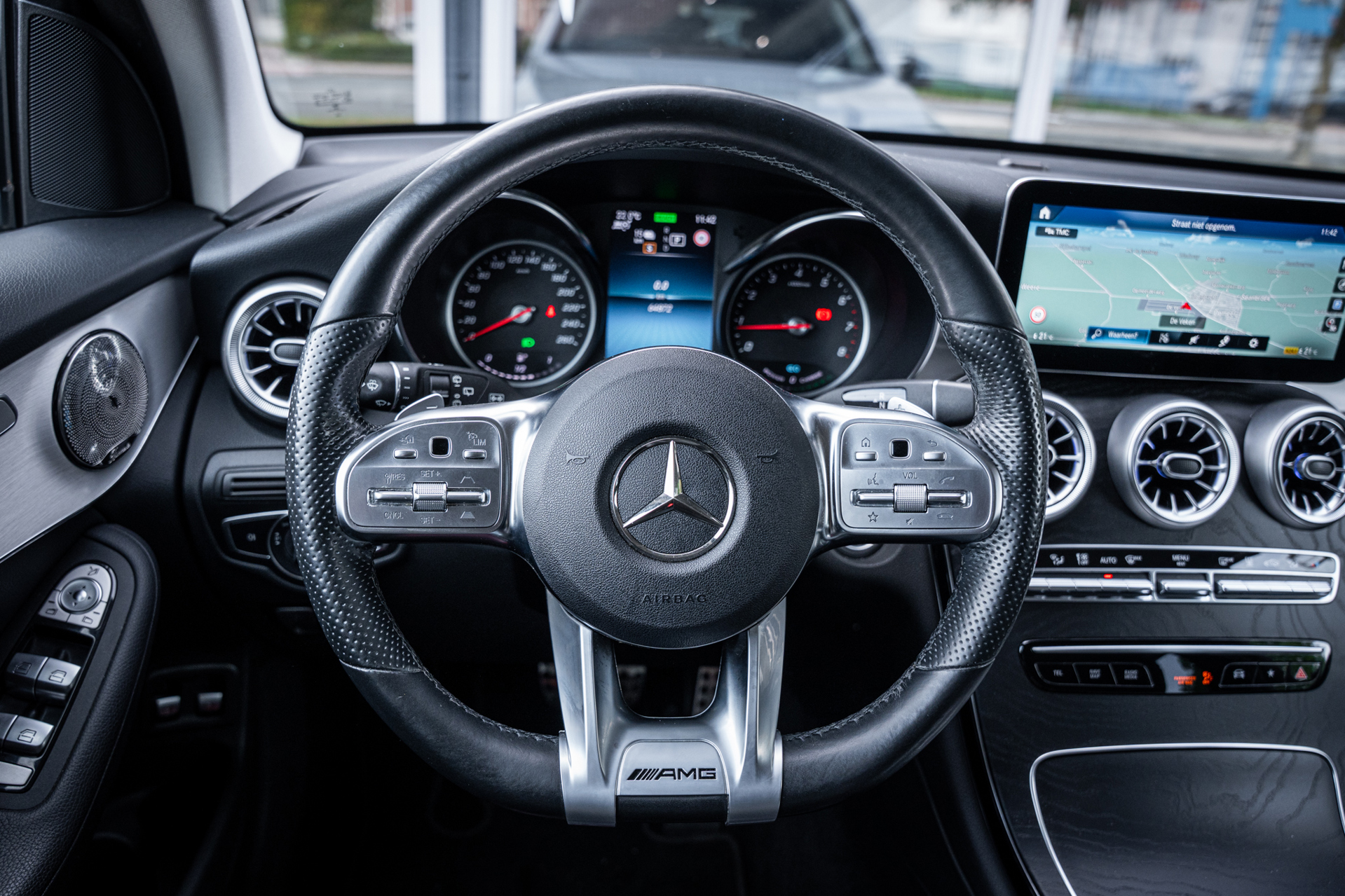 Foto van Mercedes-Benz GLC 300 E 4Matic