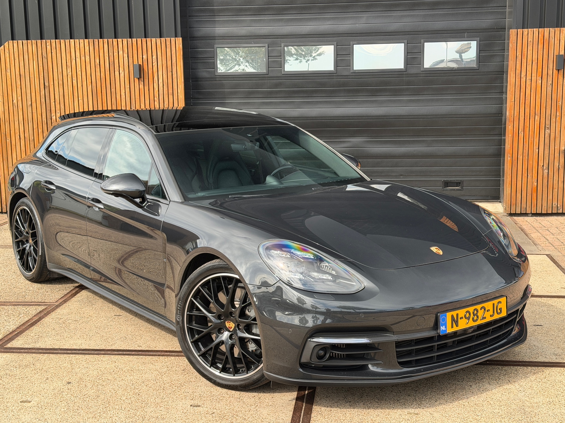 Foto van Porsche Panamera Sport Turismo