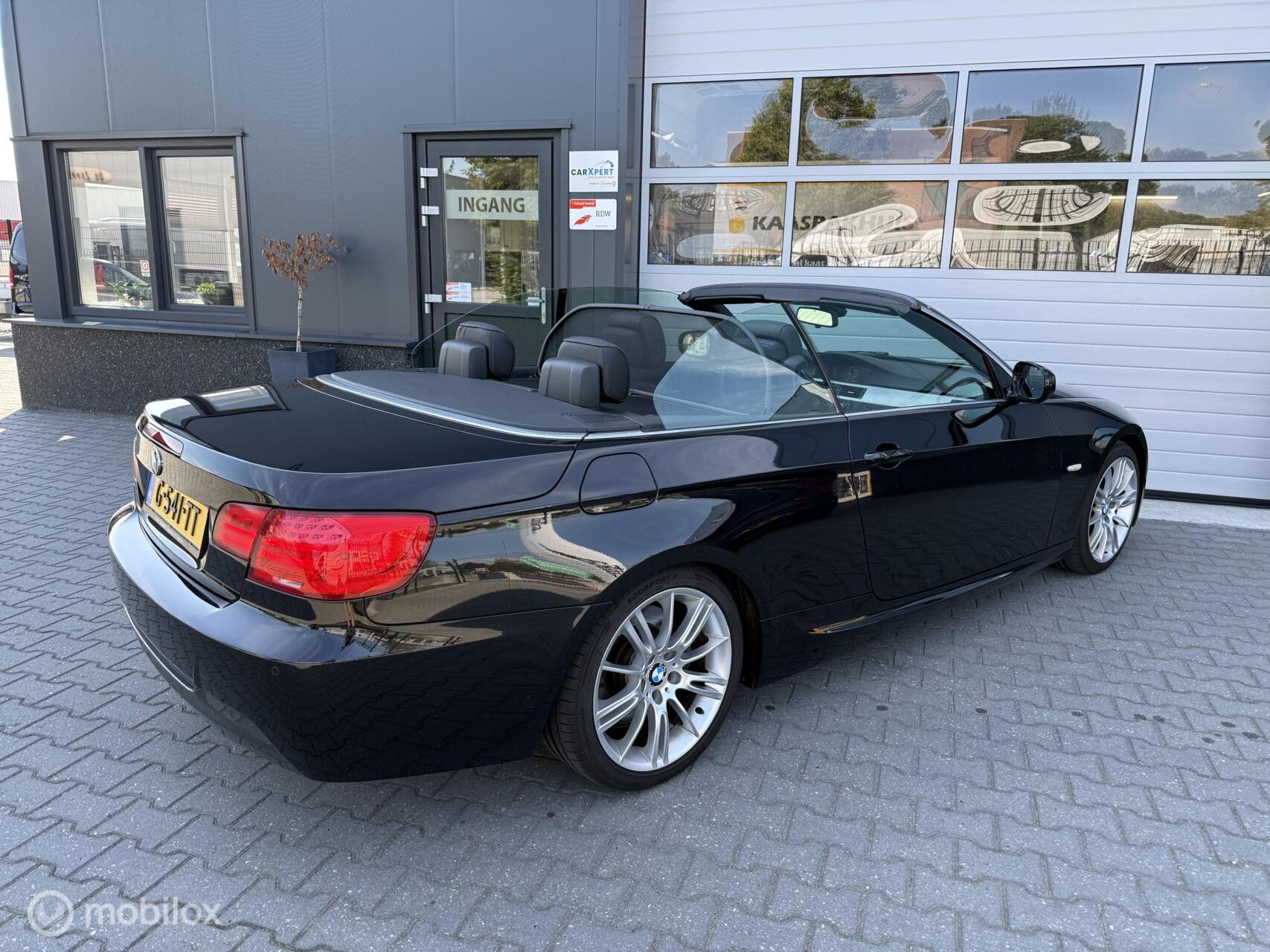 Foto van BMW 330i