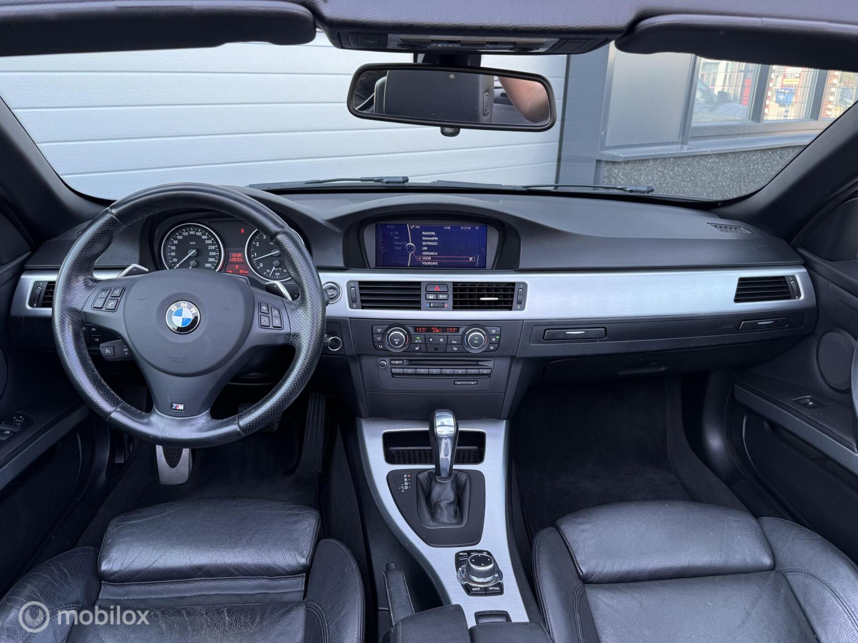 Foto van BMW 330i