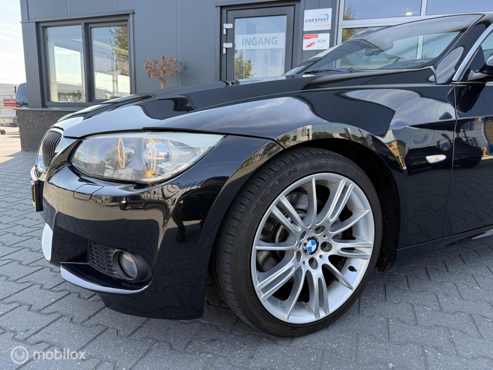 Foto van BMW 330i