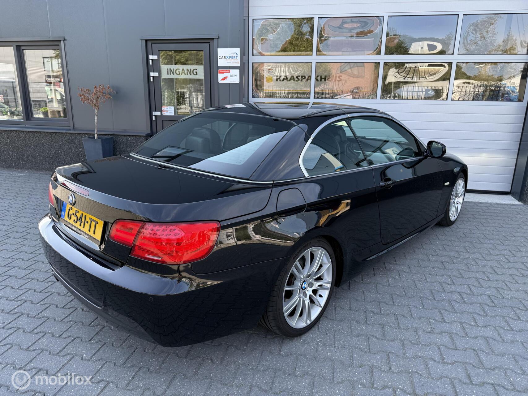 Foto van BMW 330i