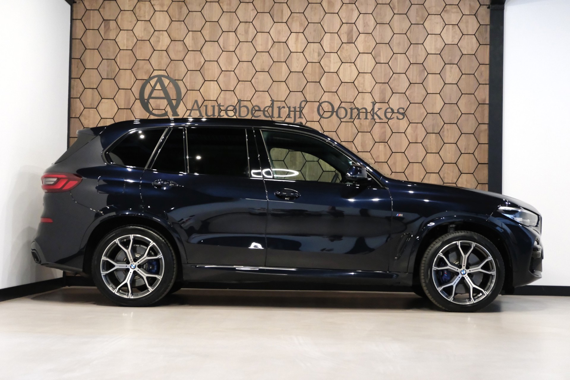 Foto van BMW X5 M50i