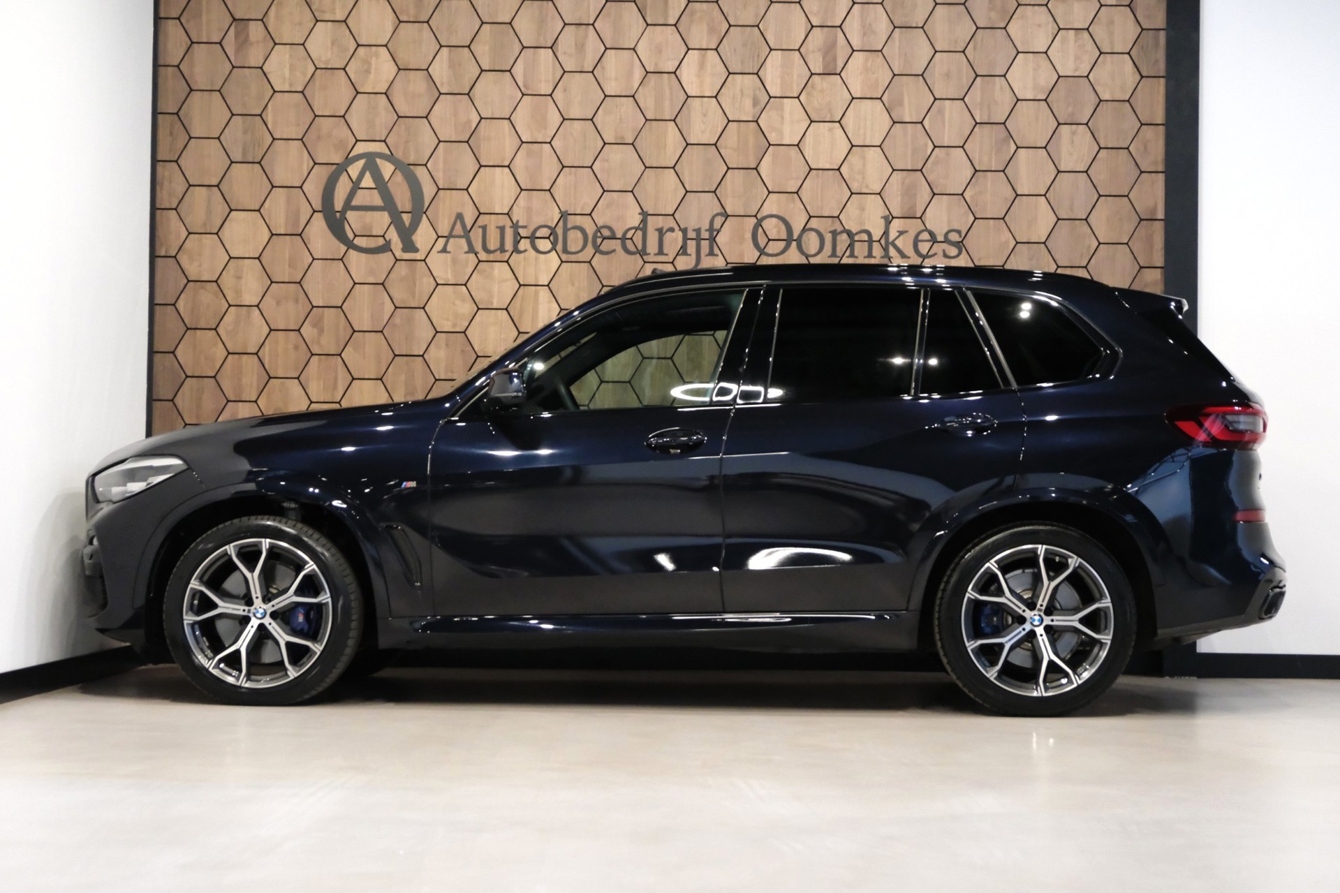 Foto van BMW X5 M50i