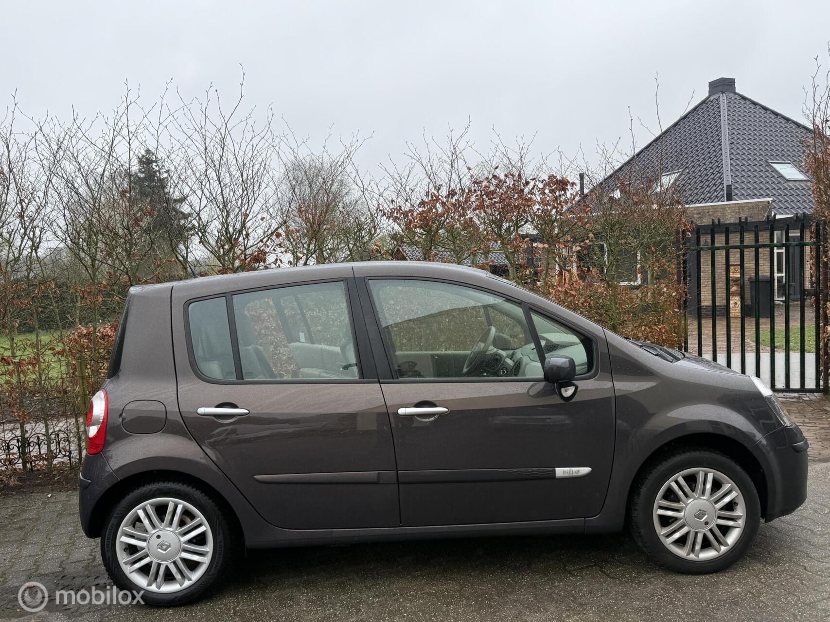 Renault Modus 1.6-16V Initiale dealer onderh. Airco leder interieur 2007 - voorkant