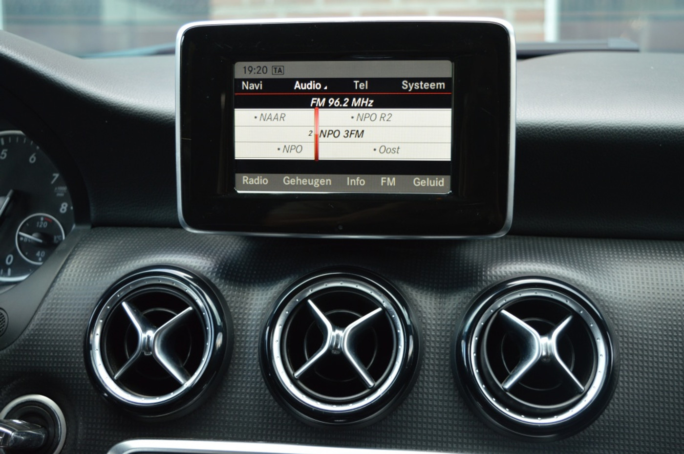 Foto van Mercedes-Benz A 180