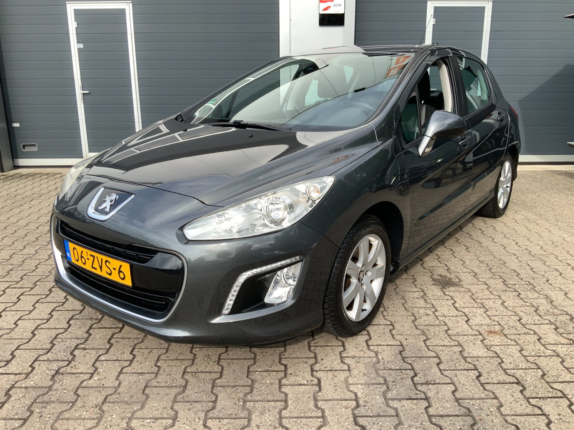 Peugeot 308 1.6 VTi Active 5-DRS Cruise Climate APK 9-2027 2012 - voorkant
