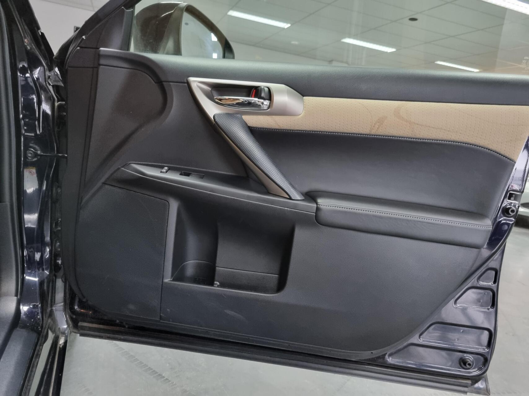 Foto van Lexus Lexus Ct200h