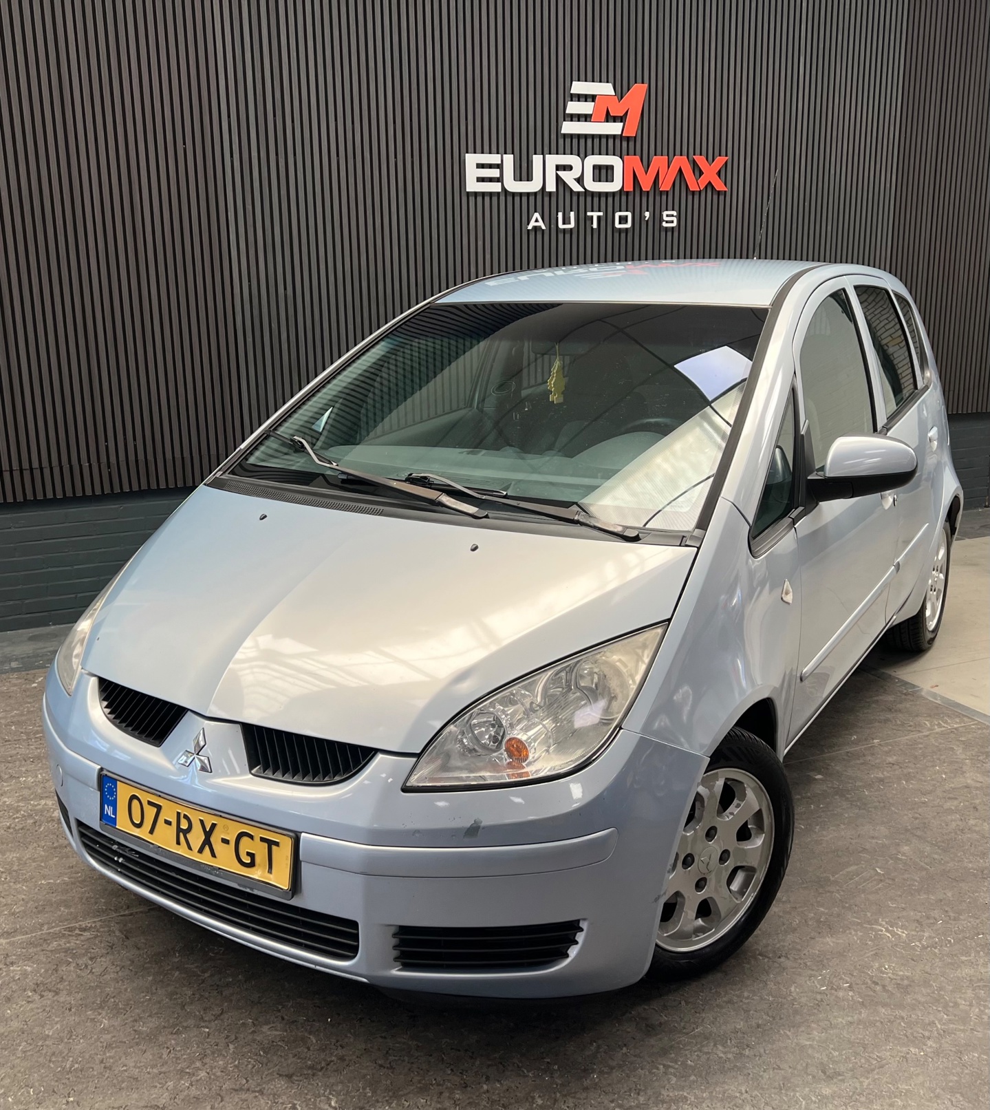 Mitsubishi Mitsubishi Colt 1.3 Invite 2005 - voorkant