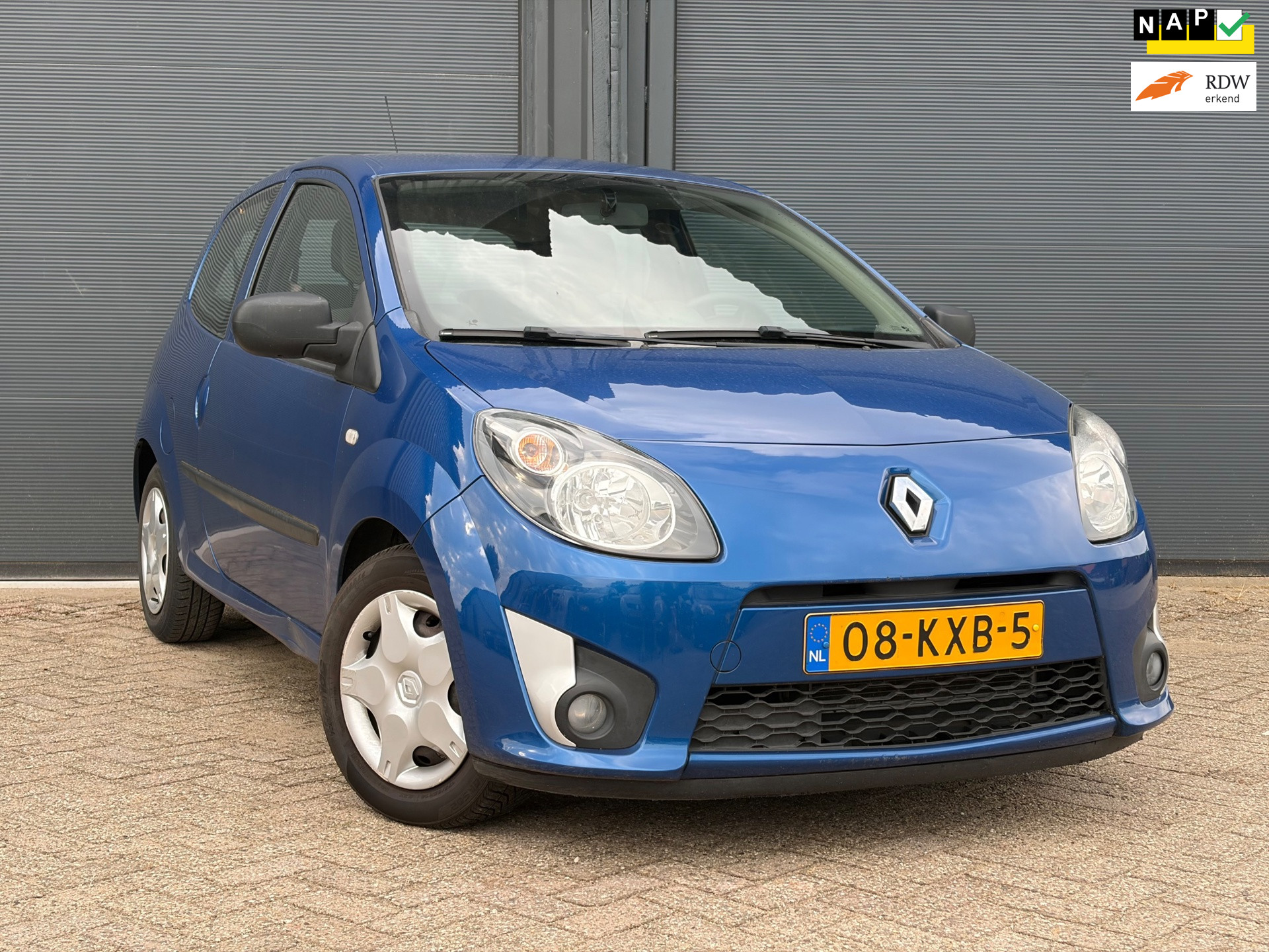 Renault Twingo Ii 1.2 | Airco | E-Ramen | 03-2027 Apk | NAP | 2010 - voorkant