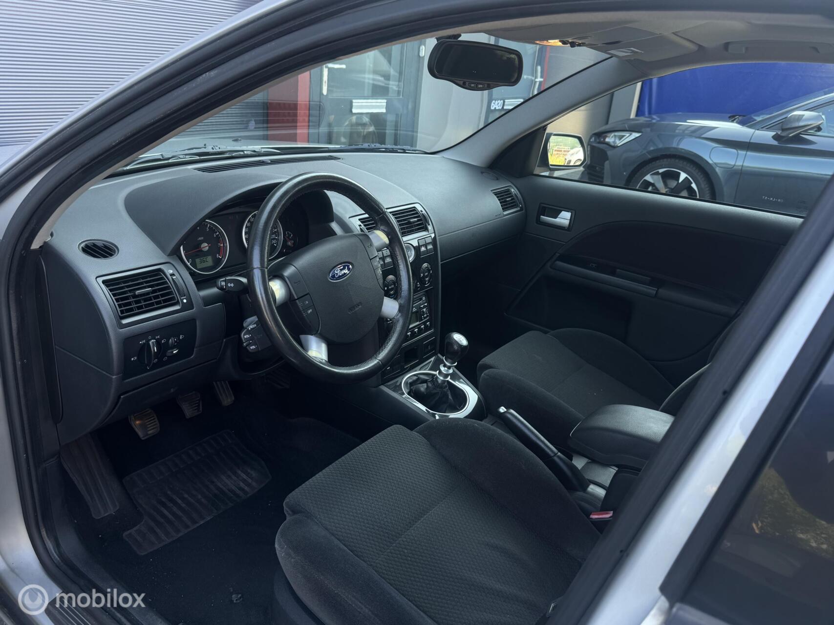 Foto van Ford Mondeo