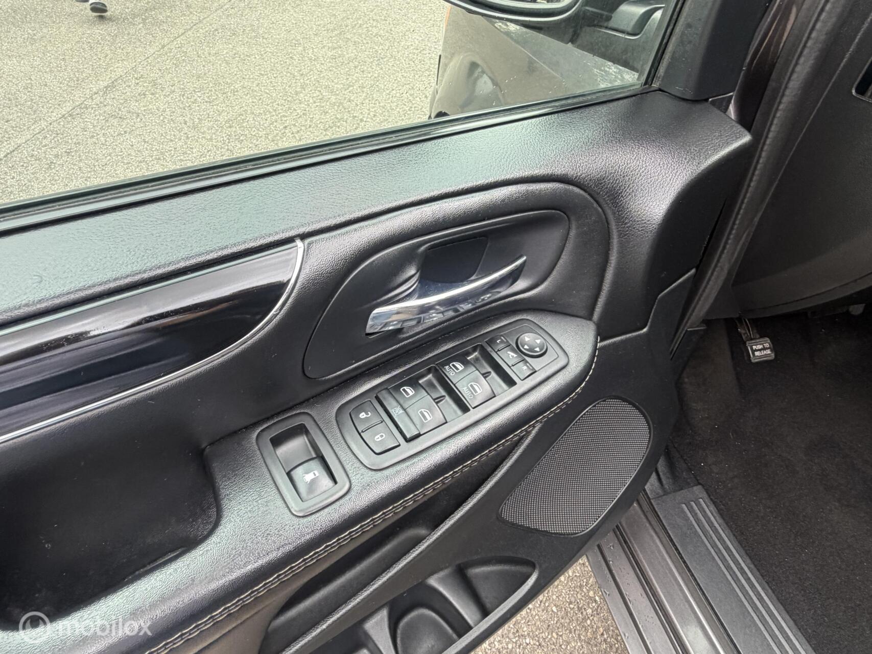 Foto van Lancia Voyager
