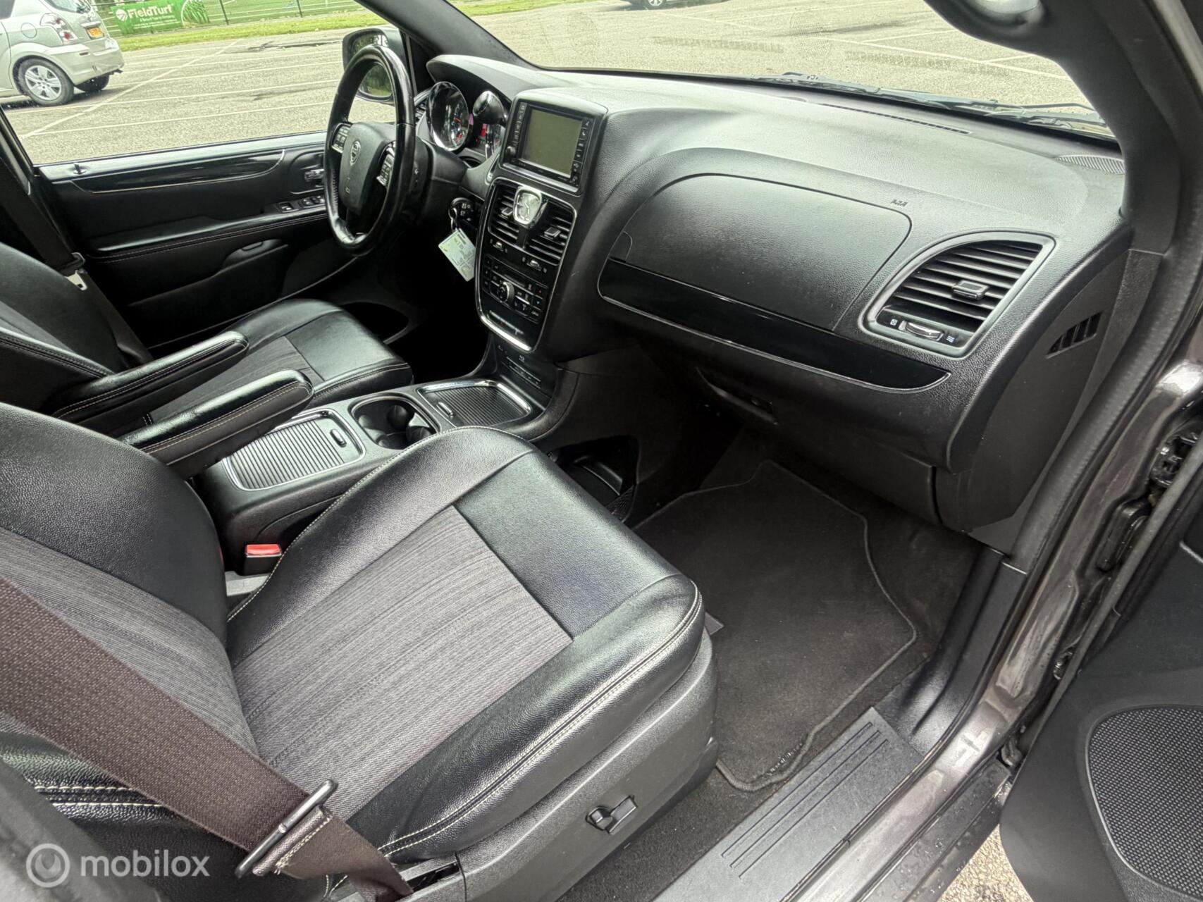 Foto van Lancia Voyager