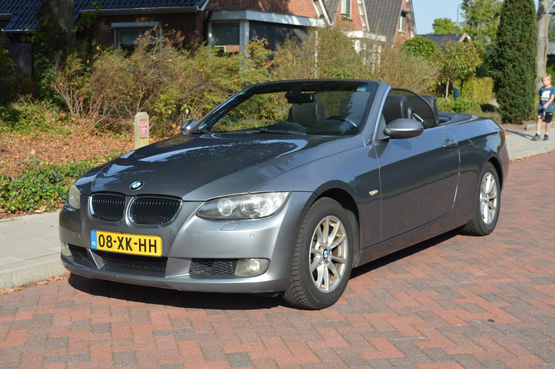 BMW 3er Reihe 320i High Exe Org NL/NAP/ketting-vervangen 2007 - voorkant