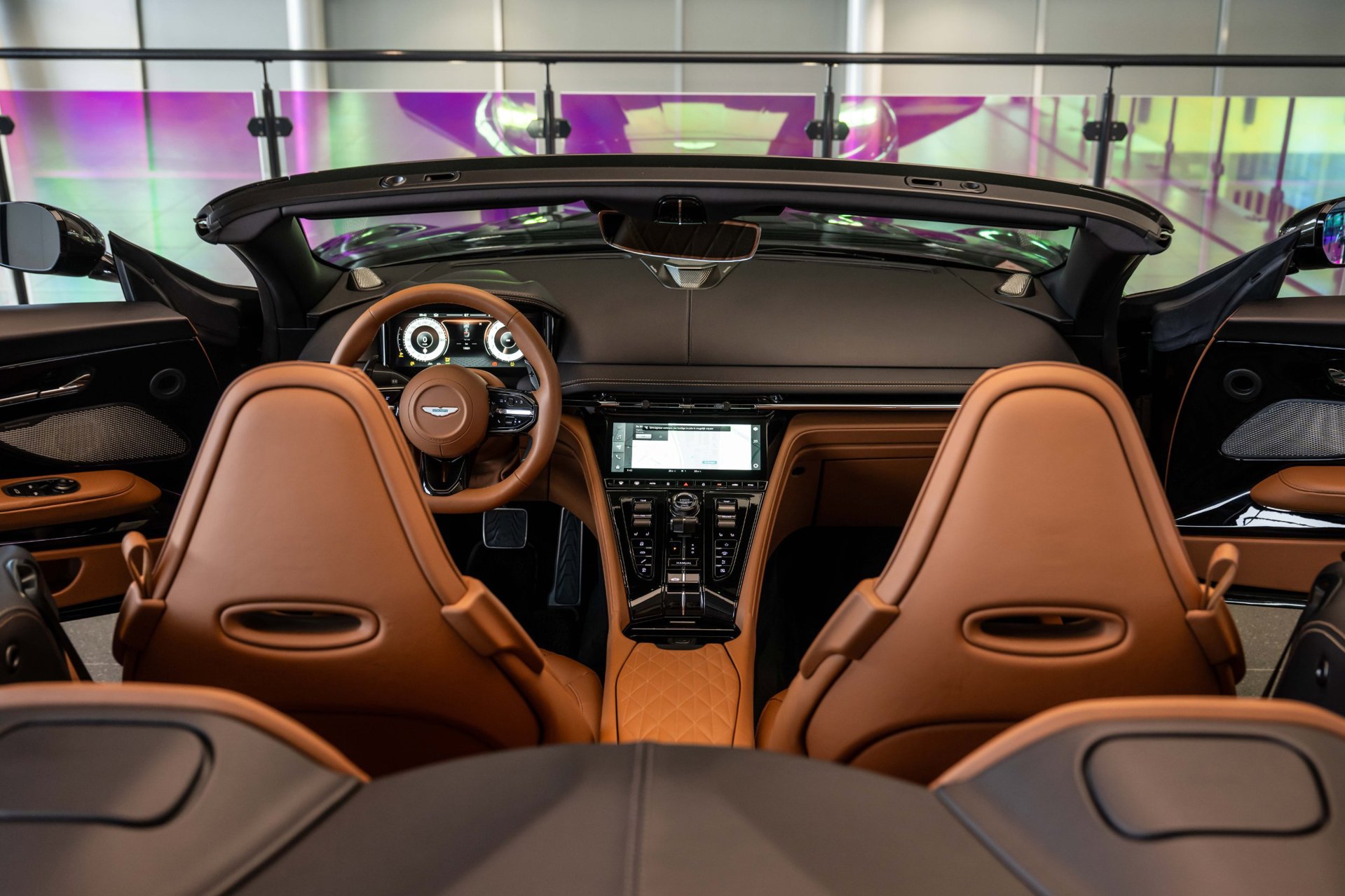 Foto van Aston Martin Db12 Volante