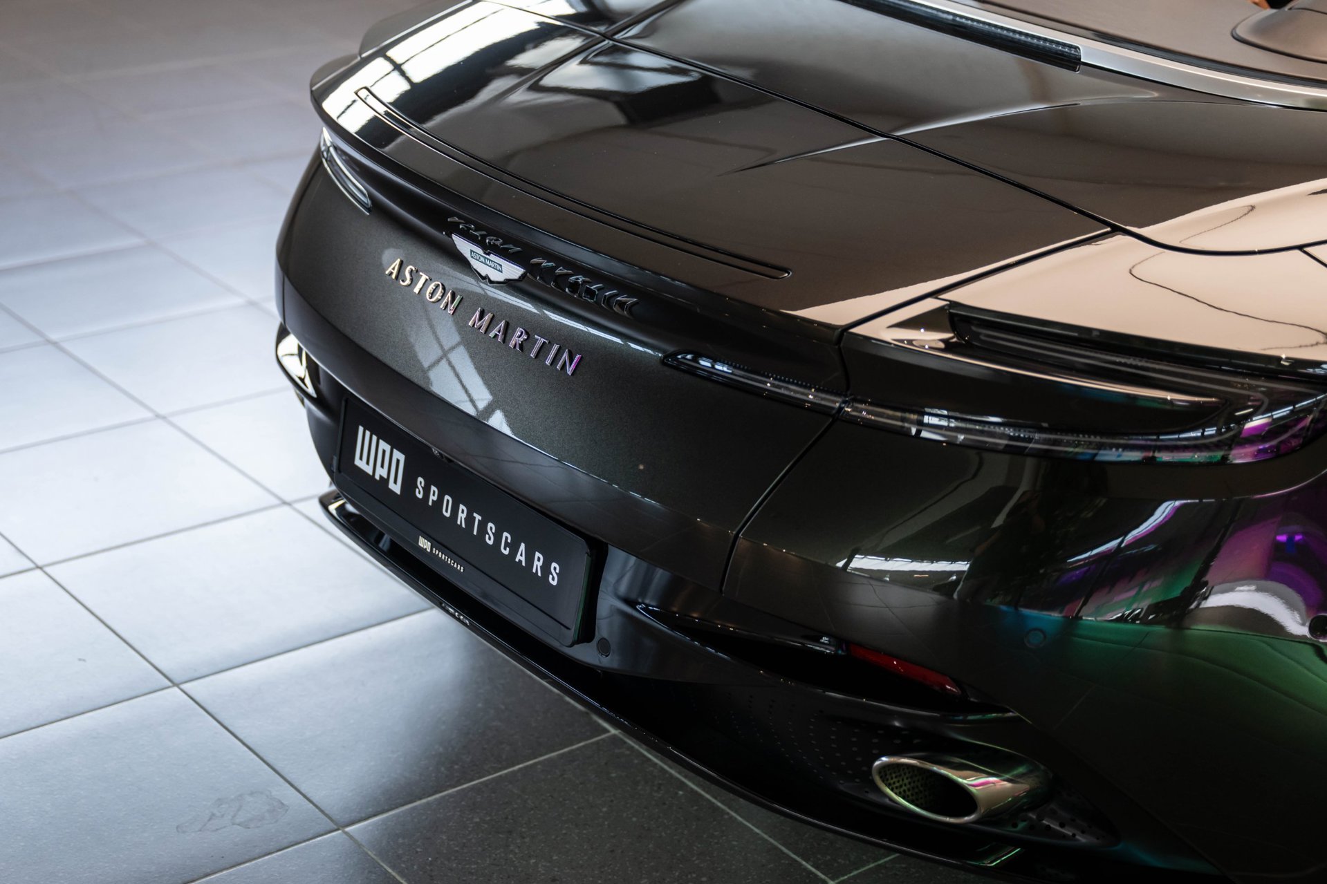 Foto van Aston Martin Db12 Volante