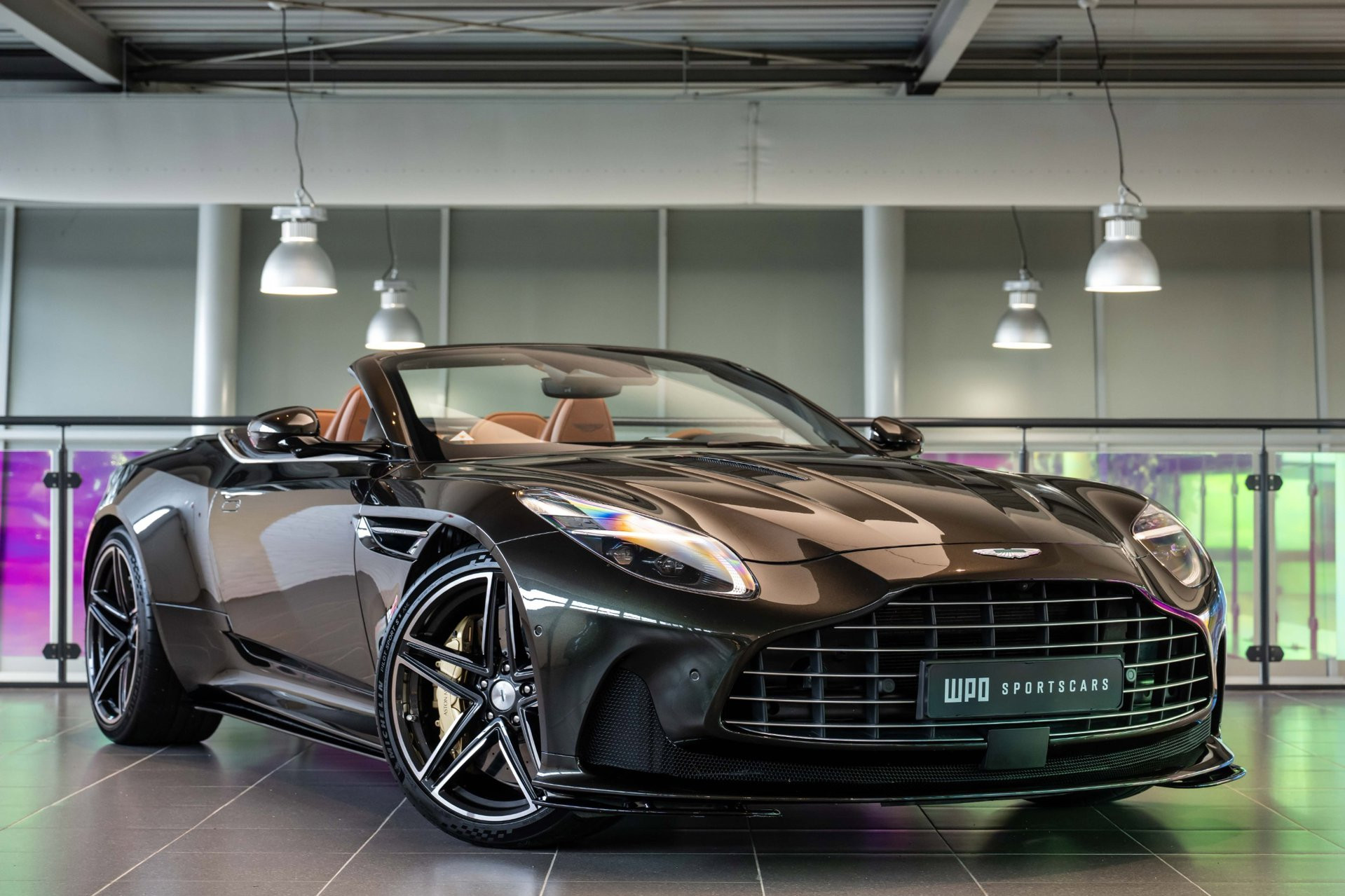 Aston Martin Db12 Volante 4.0 V8 2024 - voorkant