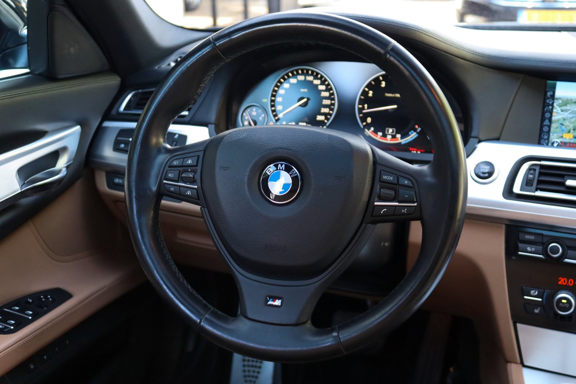 Foto van BMW 750i