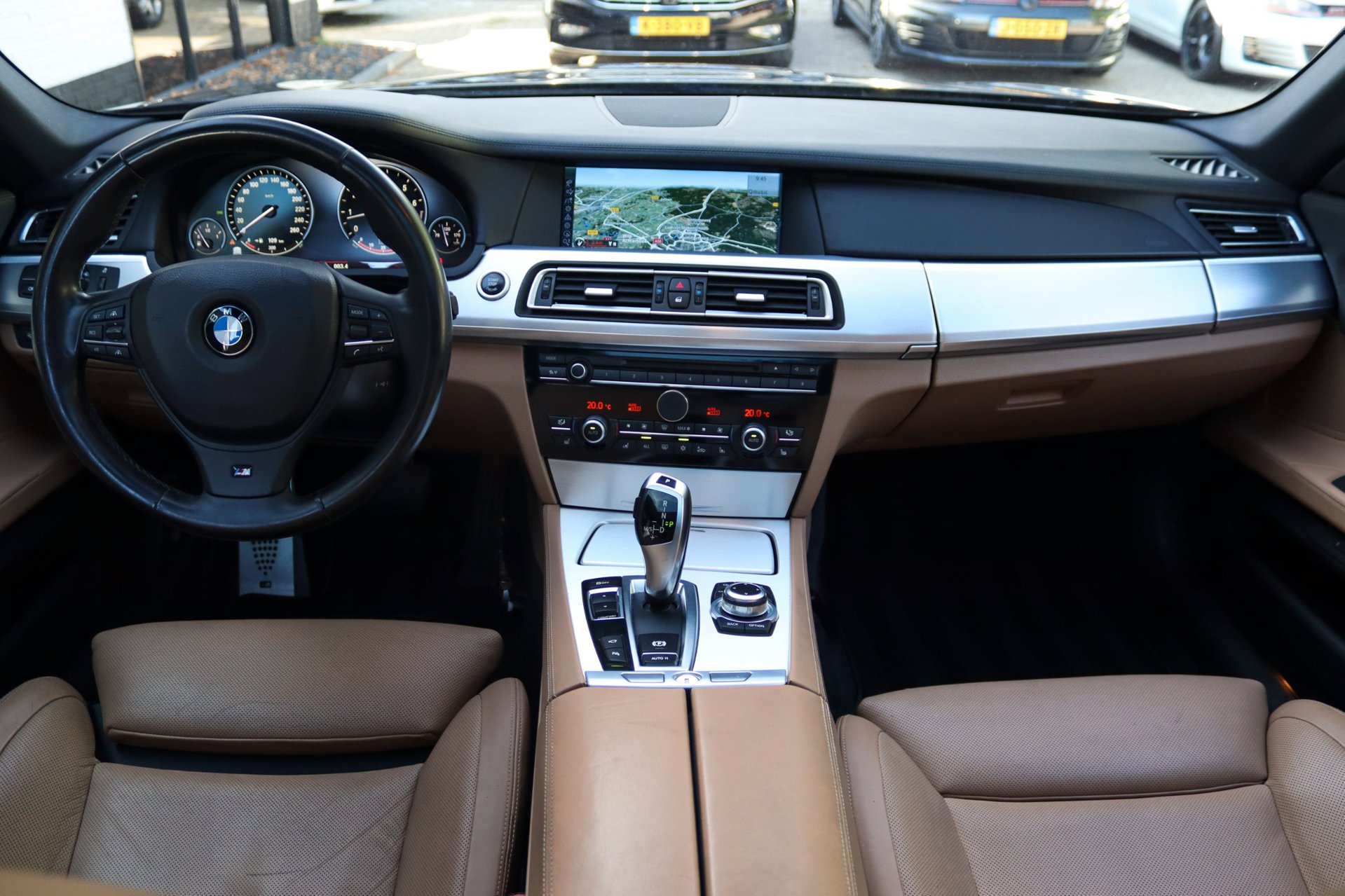 Foto van BMW 750i