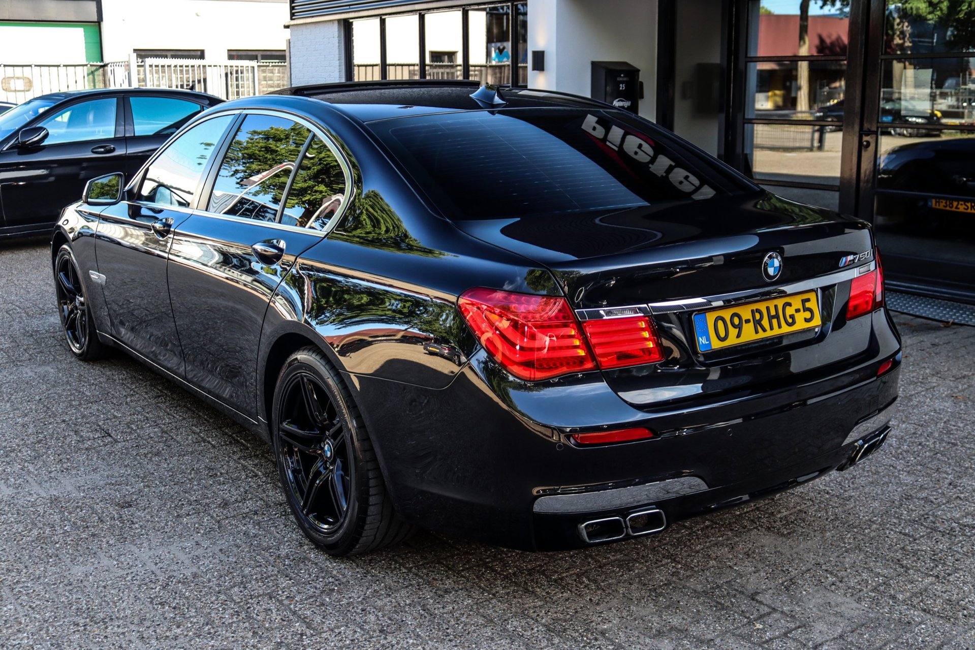 Foto van BMW 750i