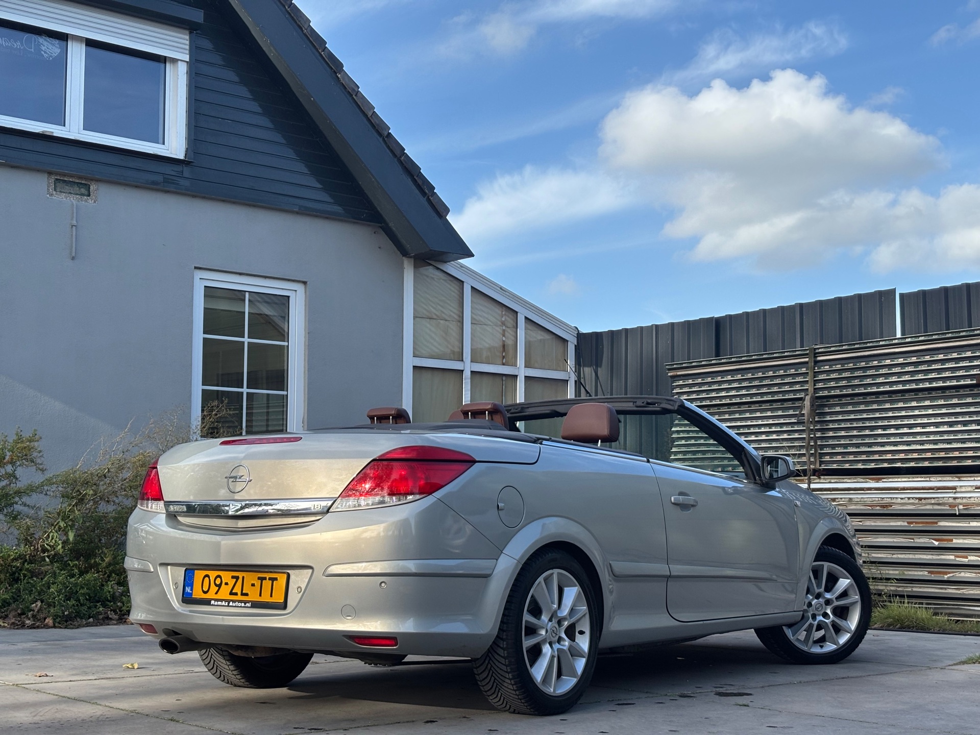 Foto van Opel Astra Twin Top