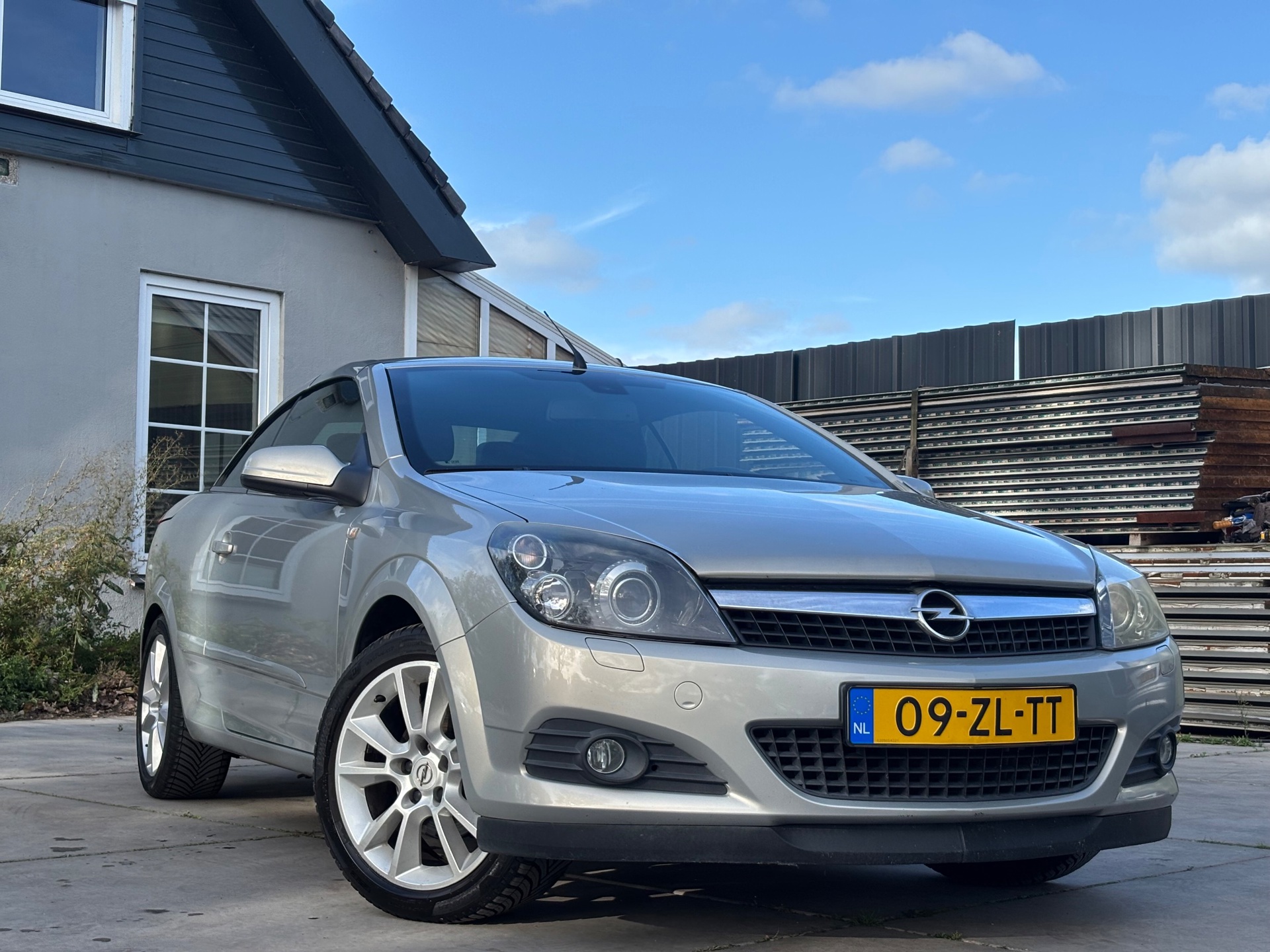Foto van Opel Astra Twin Top