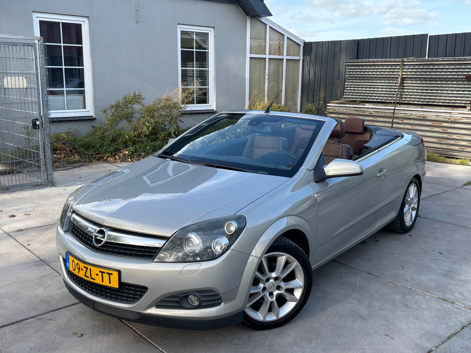 Foto van Opel Astra Twin Top