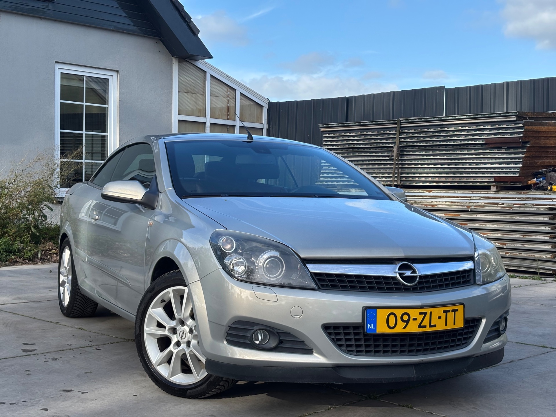 Foto van Opel Astra Twin Top