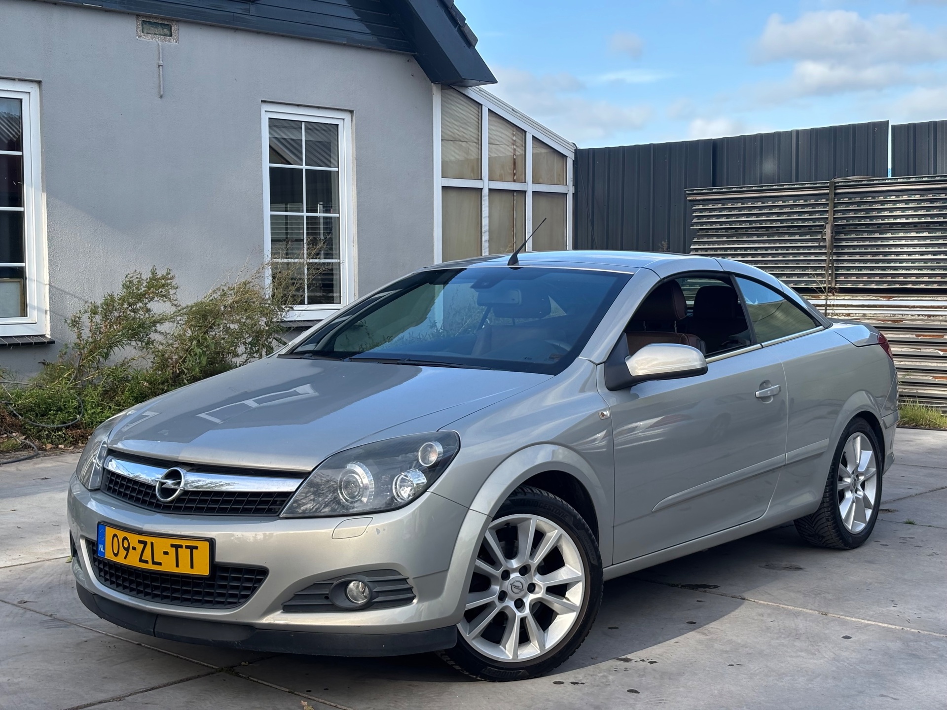 Foto van Opel Astra Twin Top