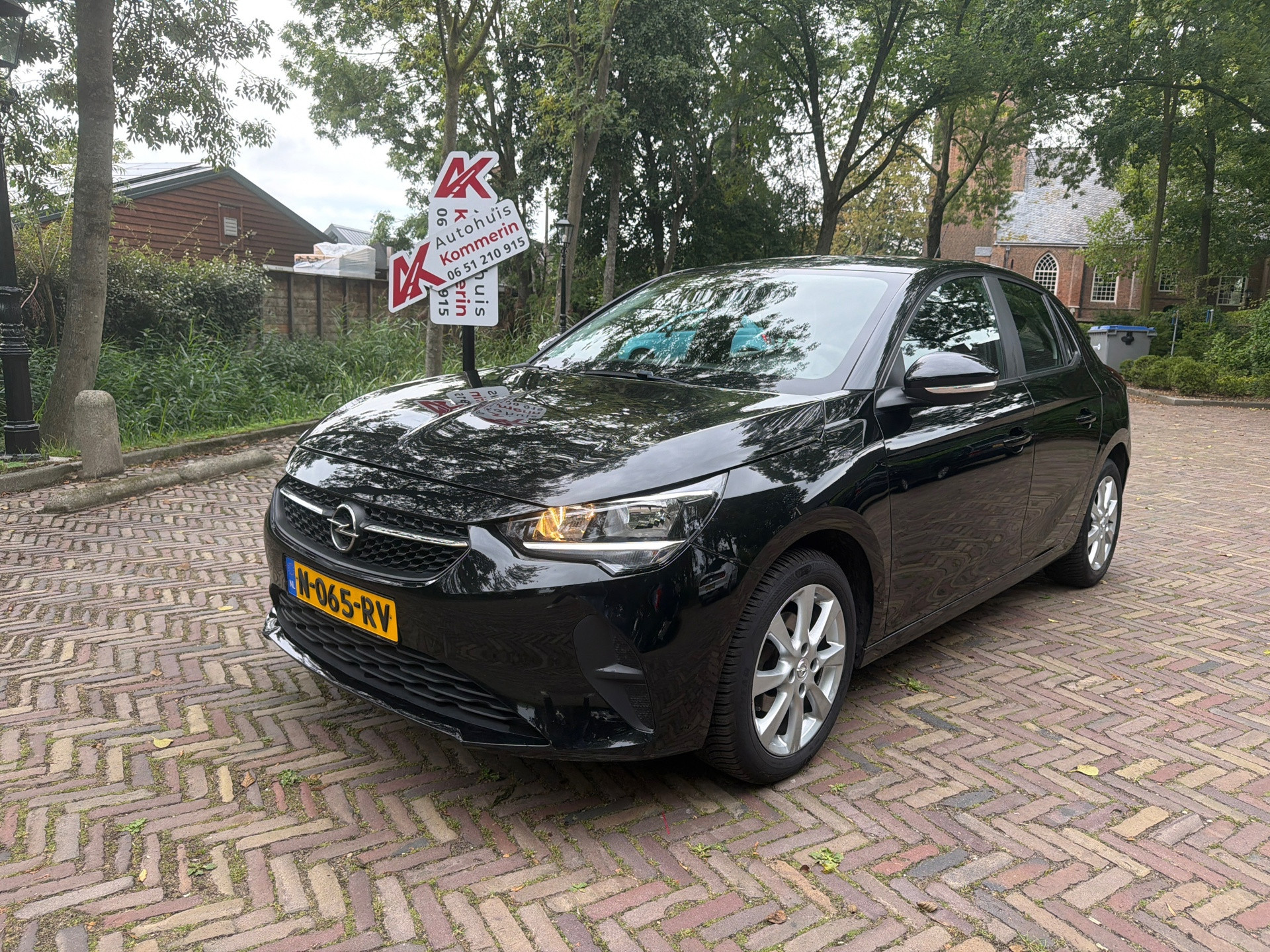 Opel Corsa Rplay. Wij zijn altijd de goedkoopste met de beste Vakgarage BOVAG service. 2021 - voorkant