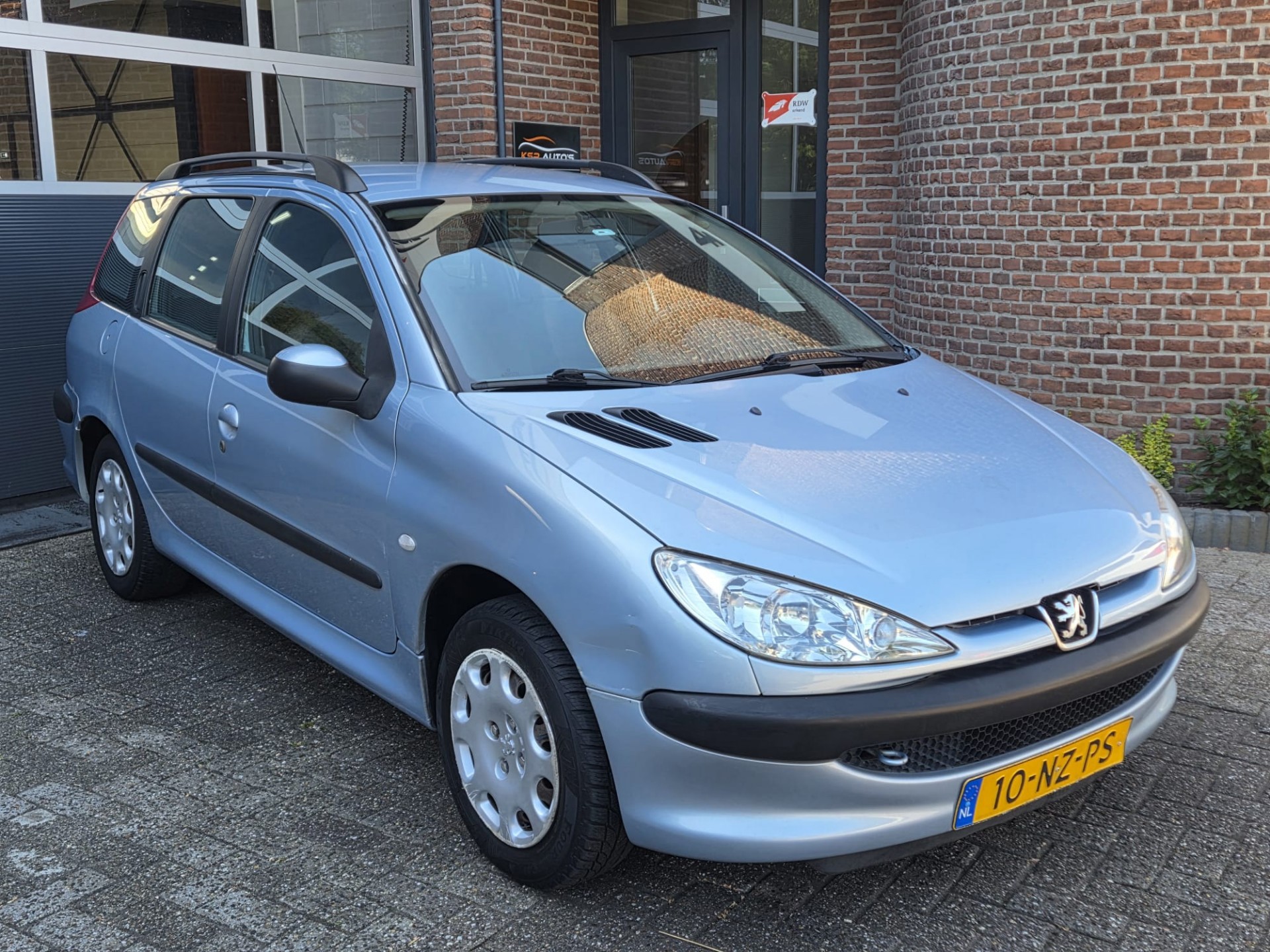 Peugeot 206 1.4 X-line | Airco | Nap | Apk 2004 - voorkant