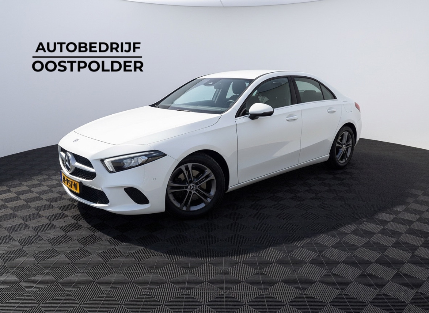 Mercedes-Benz A-klasse 200 Business Sol. 2019 - voorkant