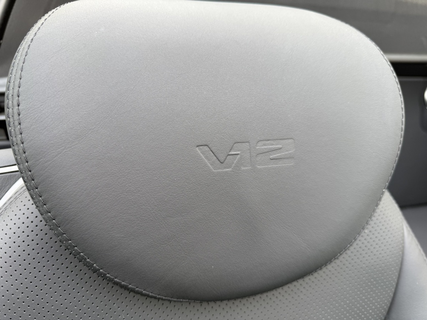 Foto van Mercedes-Benz SL 600