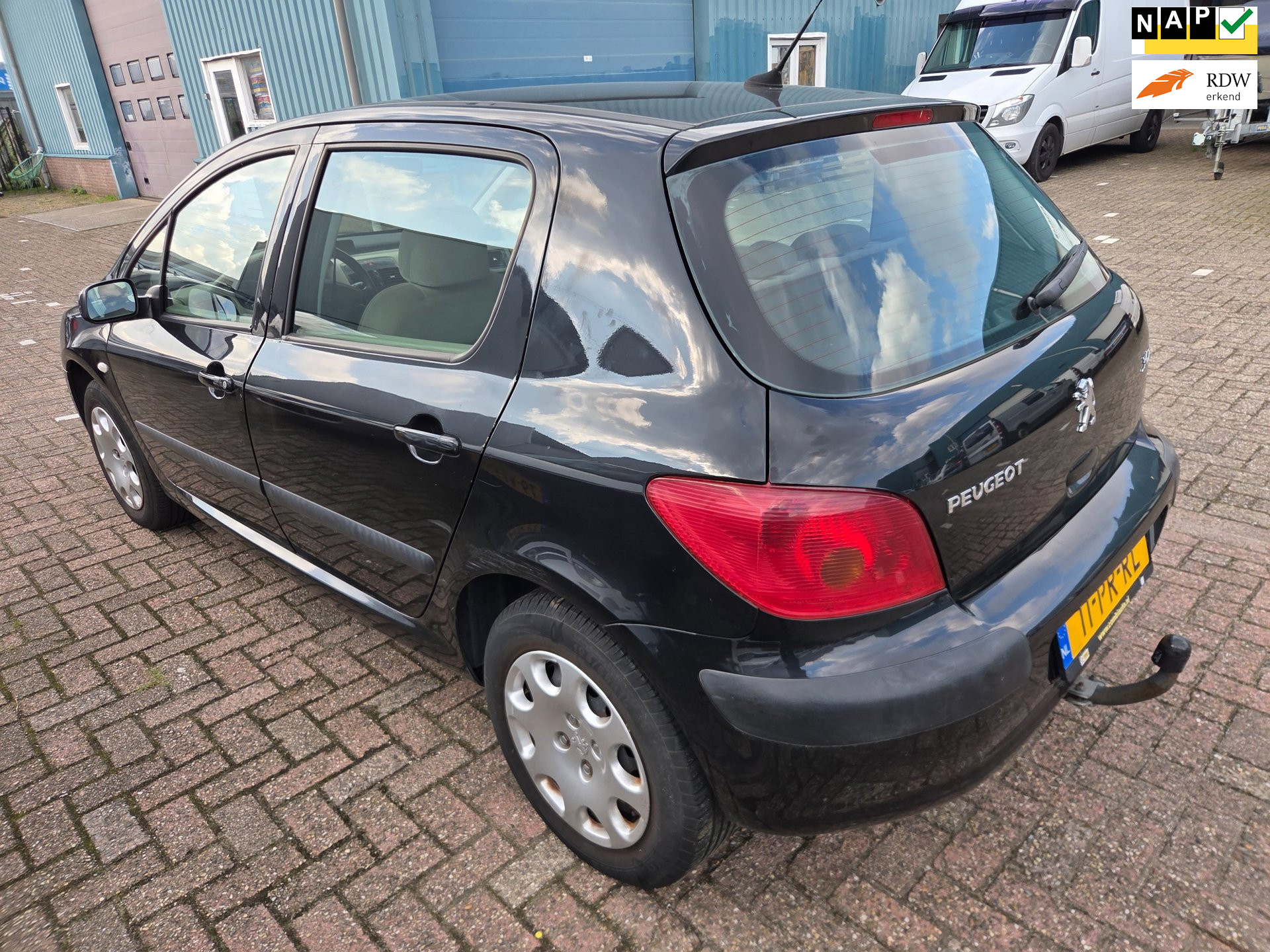 Peugeot 307 1.6-16V XT Automaat, AC + CC. Youngtimer NL 2004 - voorkant